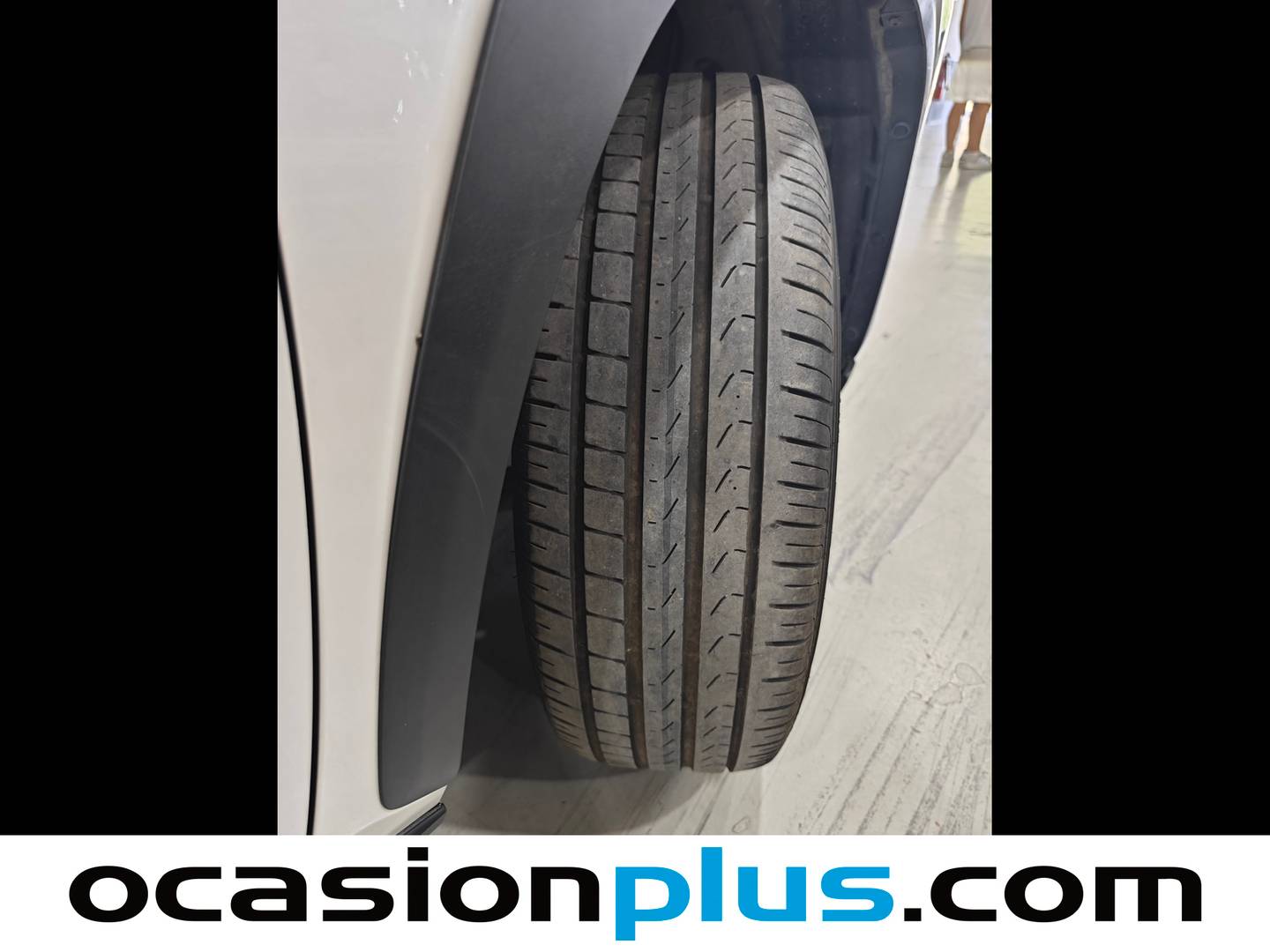 Foto Lexus NX Lexus NX 300h Business 2WD (197 CV)