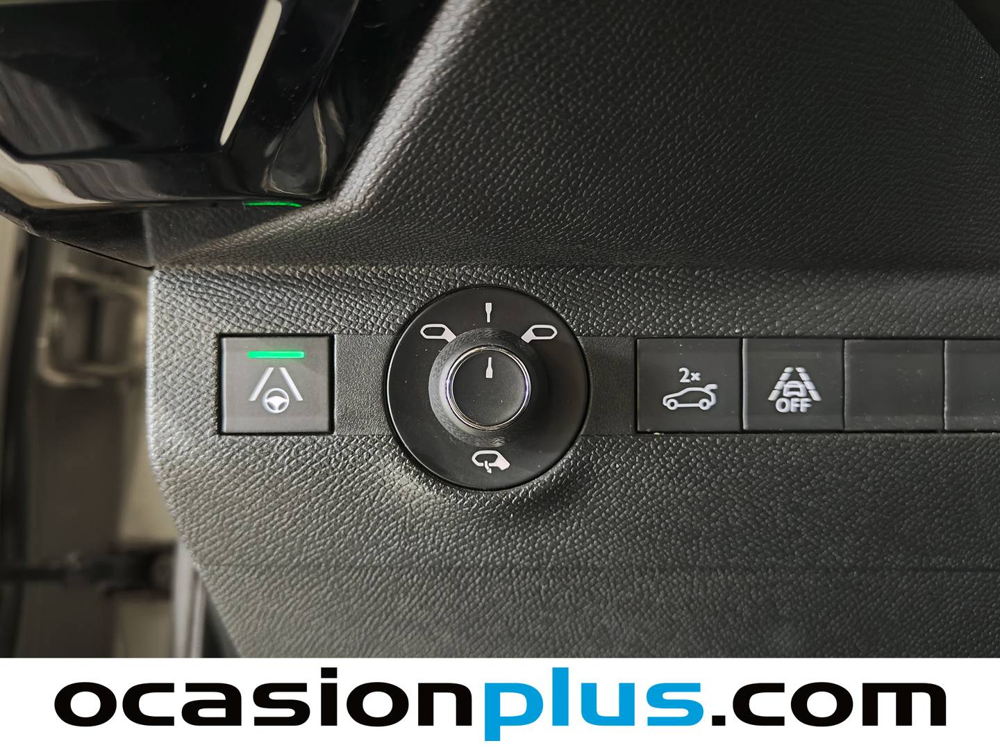 Foto DS DS 7 Crossback DS DS7 Crossback PureTech 180 Bastille+ AT (180 CV)