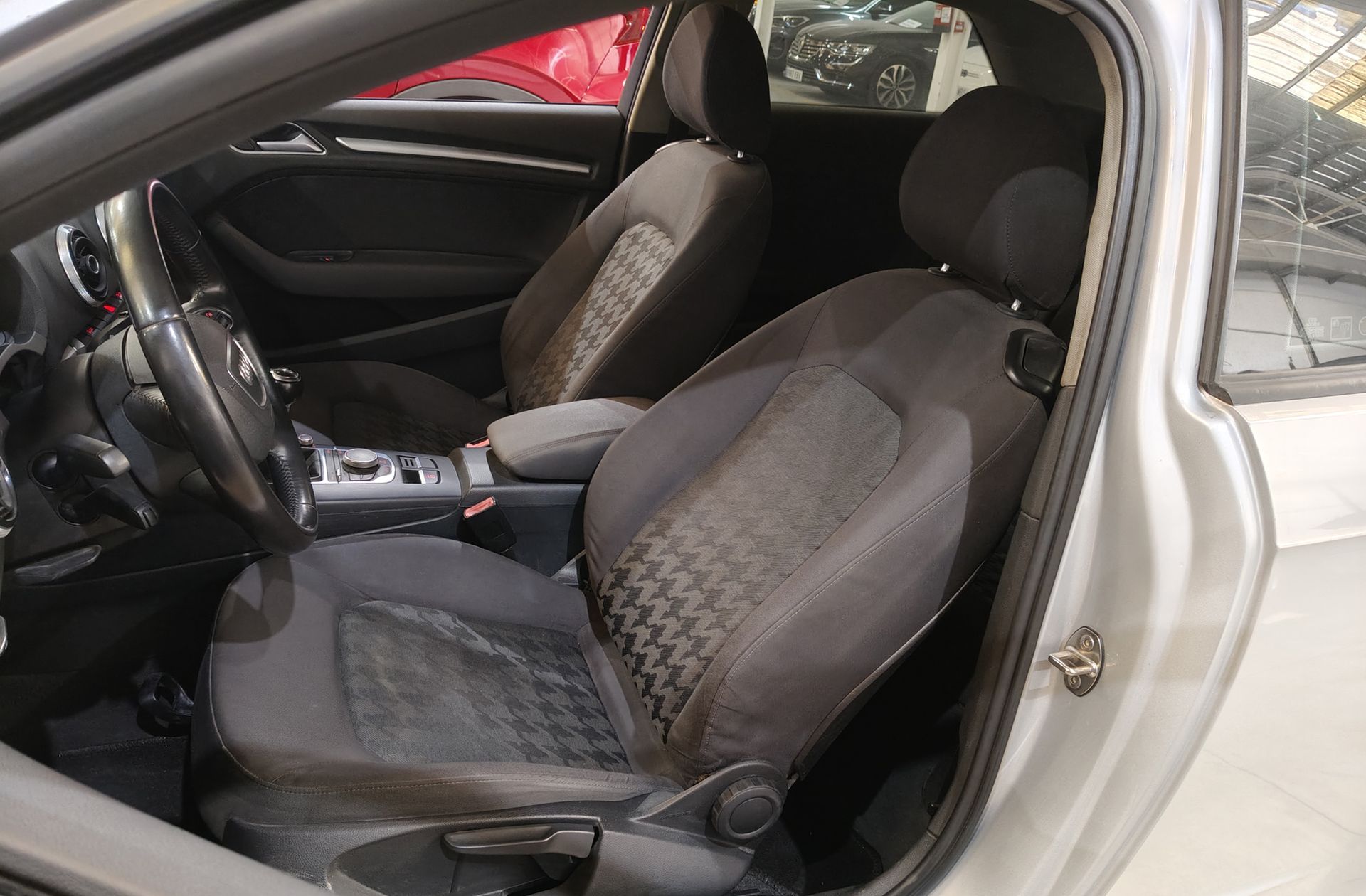 Audi A3 1.4 TFSI - foto 8