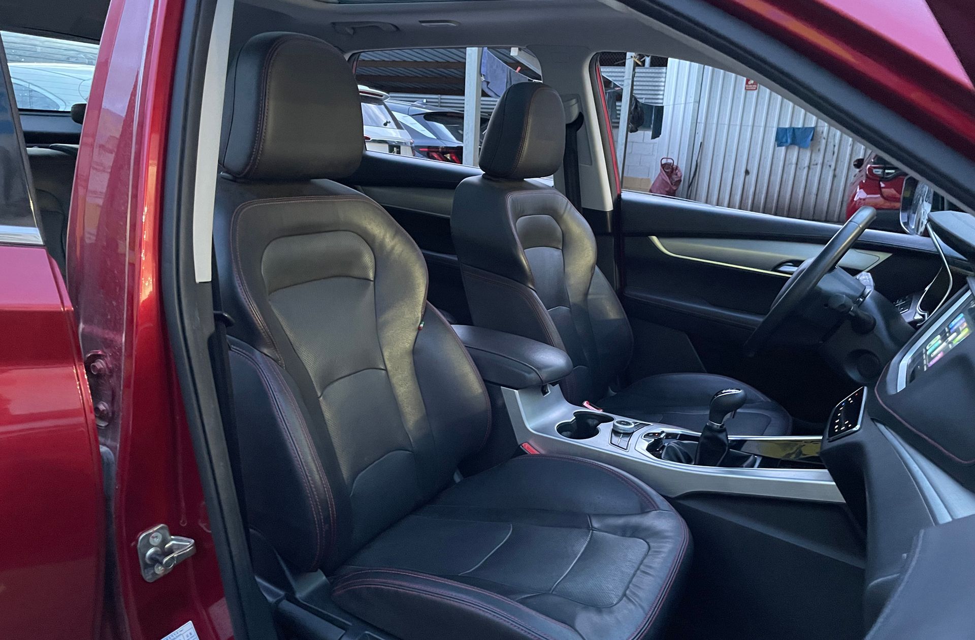 SWM G01 1.5T Luxury - foto 17