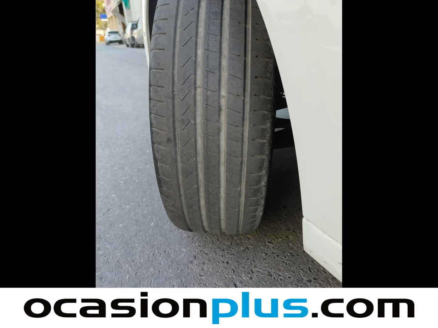 Foto Peugeot 208 Peugeot 208 PureTech Signature (82 CV)