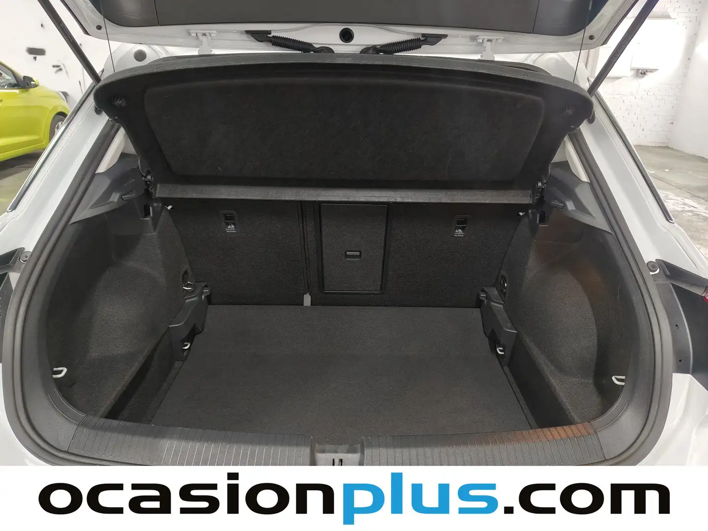 Foto Volkswagen T-Roc Volkswagen T-Roc Life 1.0 TSI (110 CV)