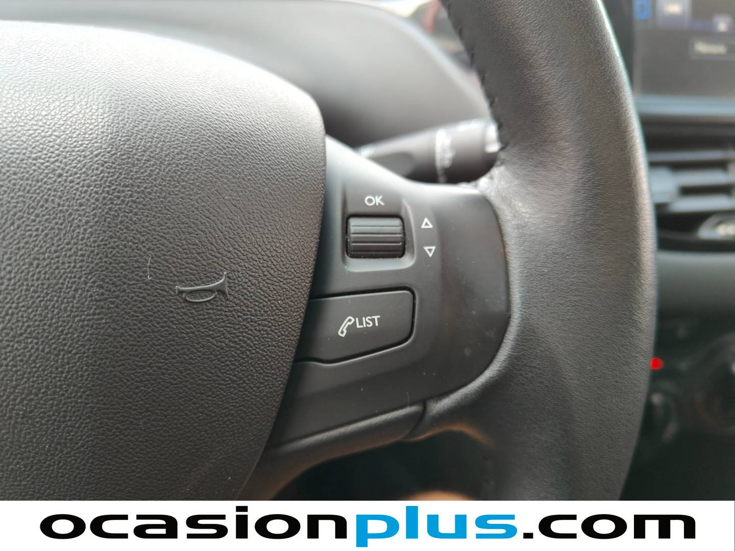 Peugeot 208 Peugeot 208 1.2 PureTech Style (82 CV) seminuevo