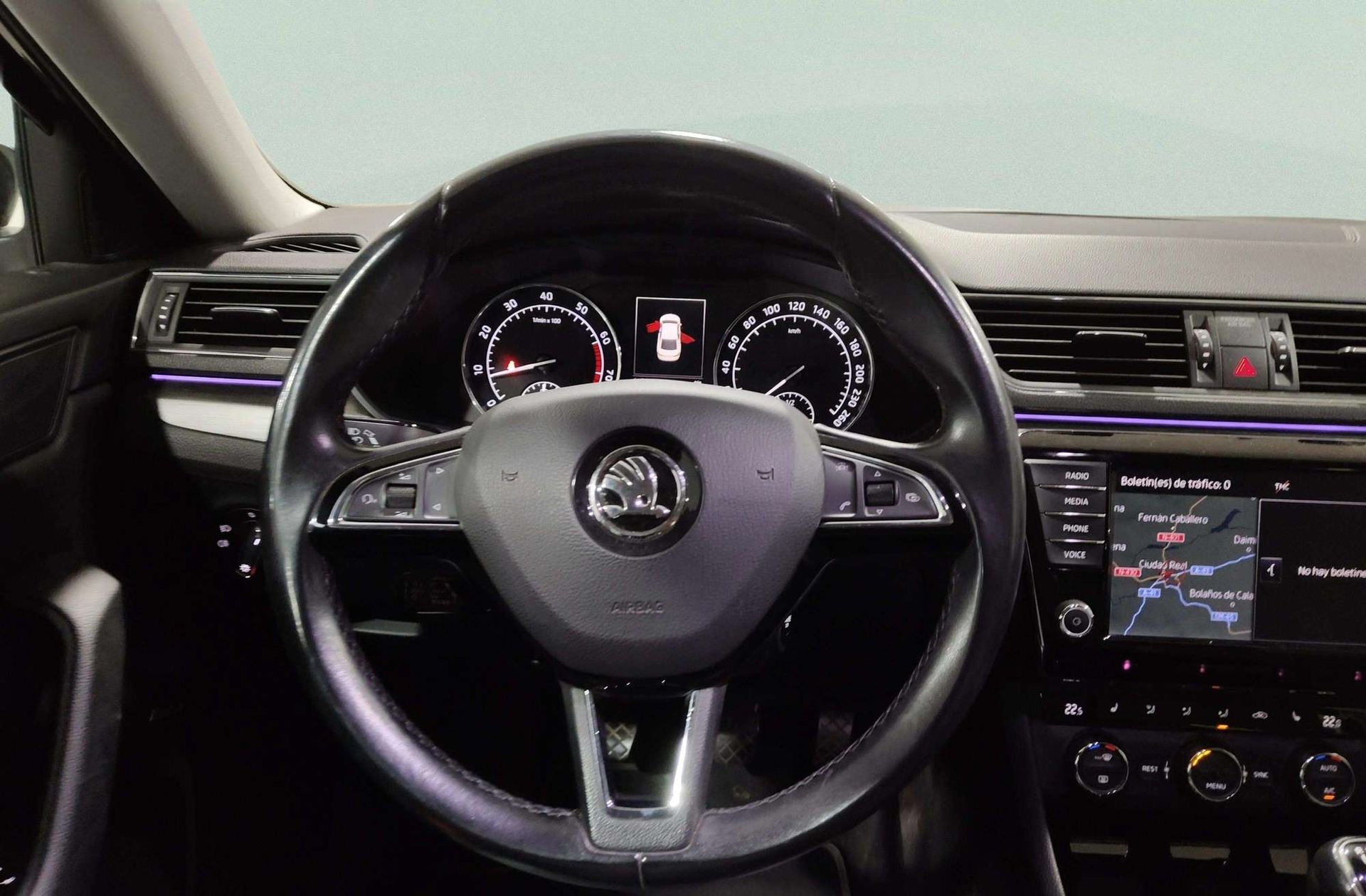 Škoda Superb 1.4 TSI Style 4x4 - foto 23