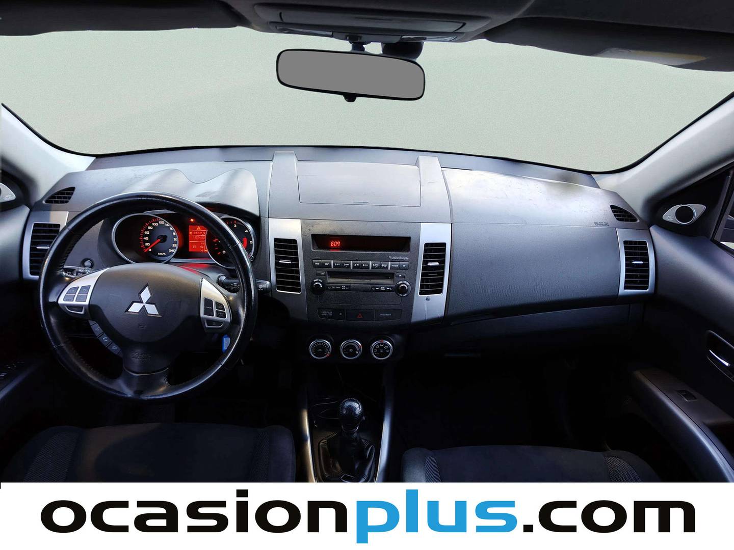 Foto Mitsubishi Outlander Mitsubishi Outlander 2.0 DI-D Intense Plus (140 CV) 7 Plazas