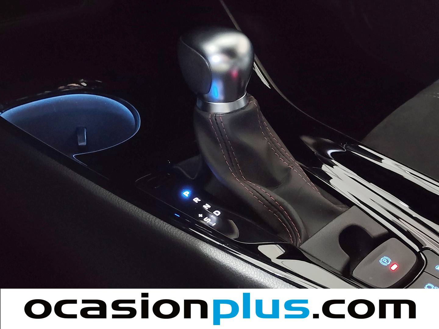 Foto Toyota C-HR Toyota C-HR 180H GR Sport (184 CV)