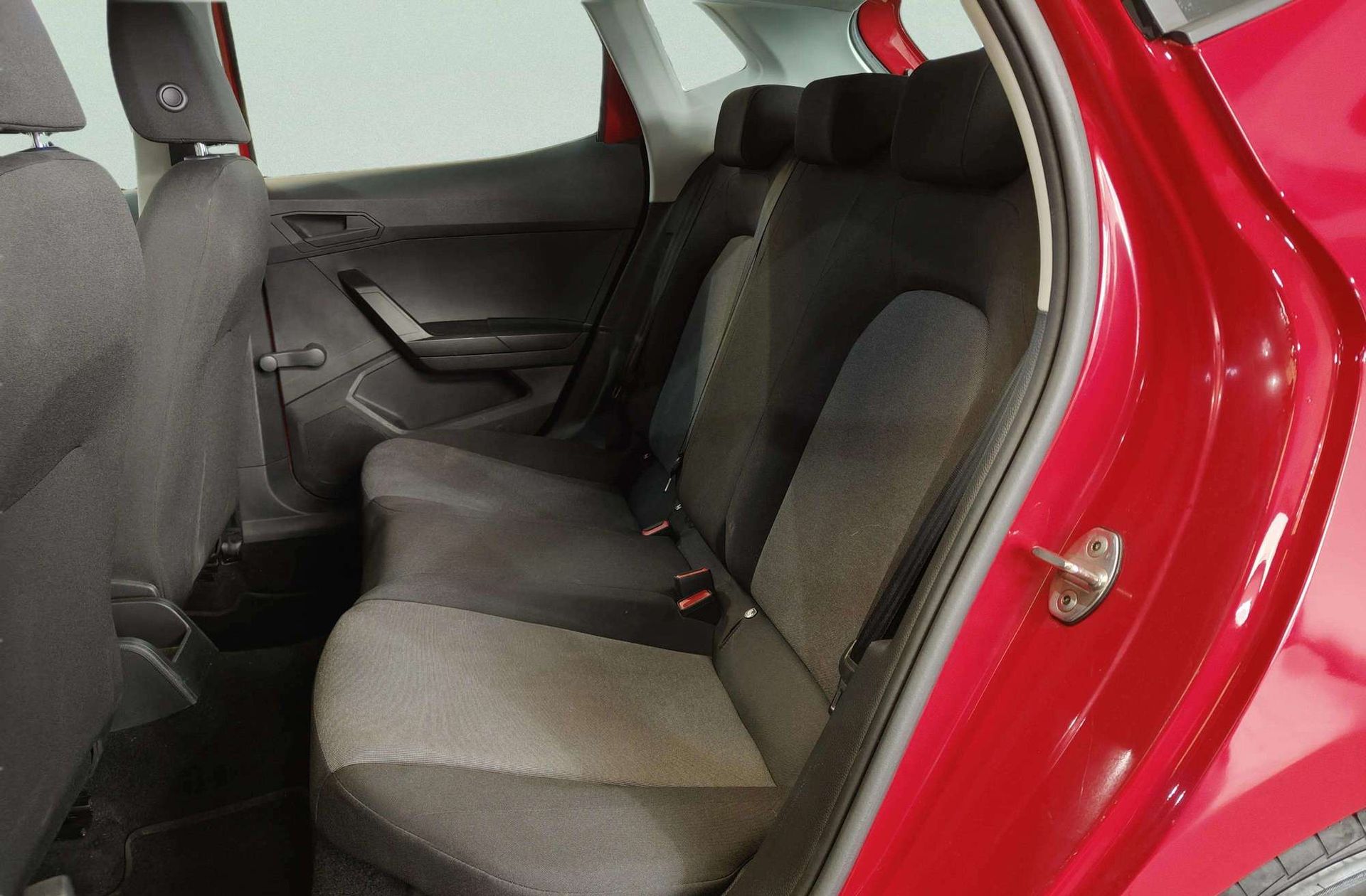 SEAT Ibiza 1.0 MPI Reference - foto 12