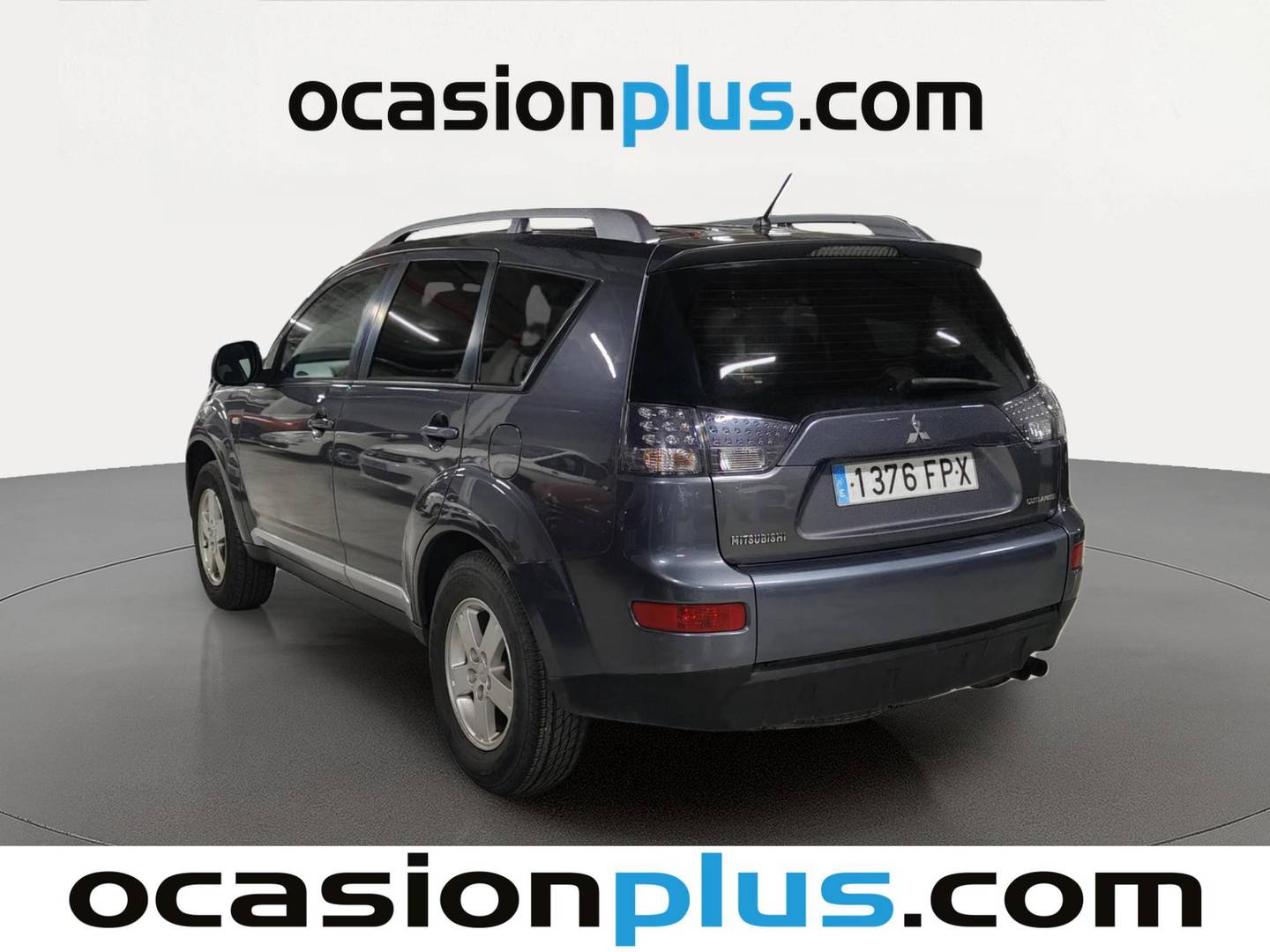 Foto trasera Mitsubishi Outlander Mitsubishi Outlander 2.0 DI-D Intense (140 CV) izquierda