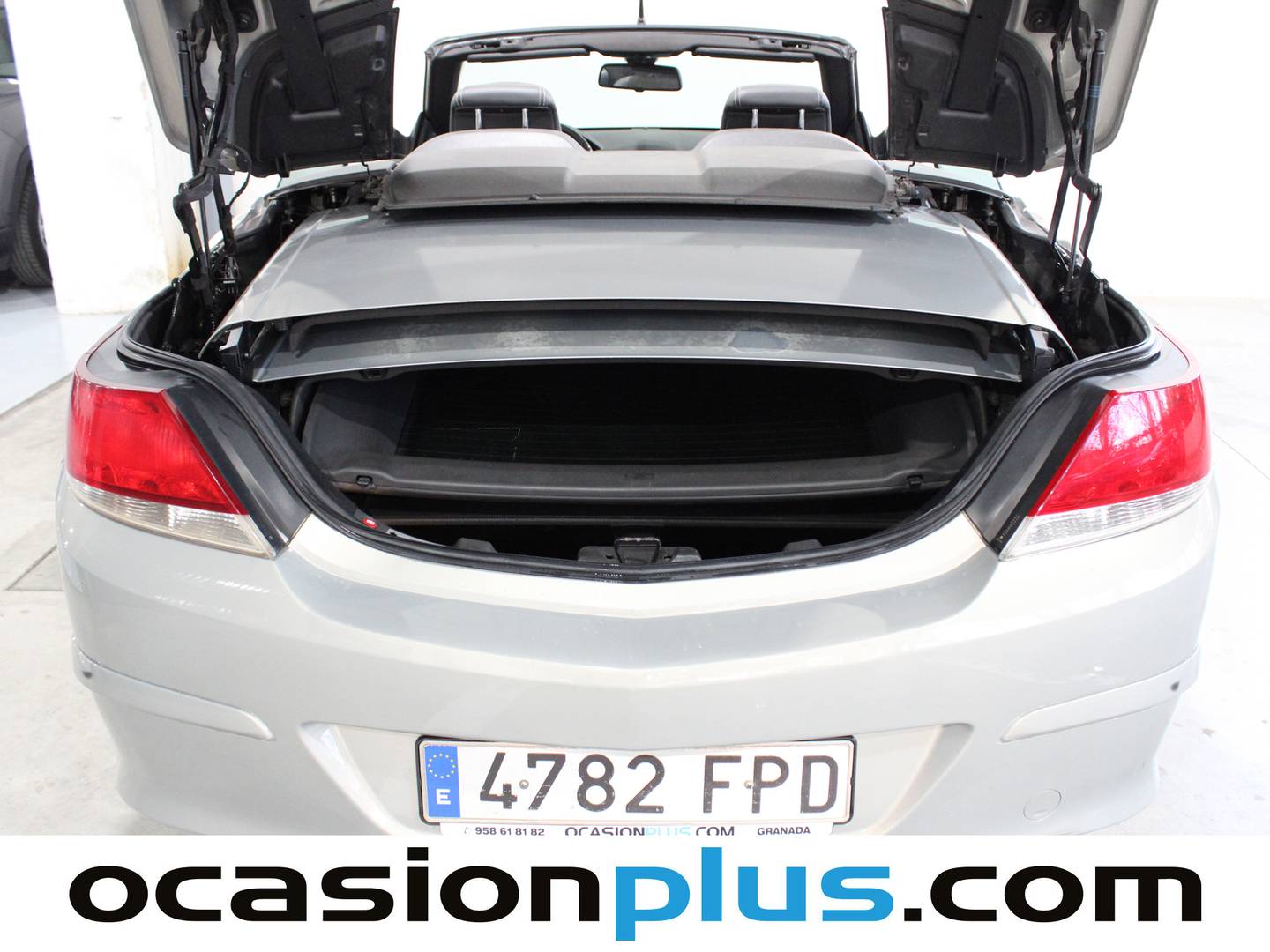 Fotos maletero Opel Astra Opel Astra 1.8 Twin Top Cosmo (140 CV)