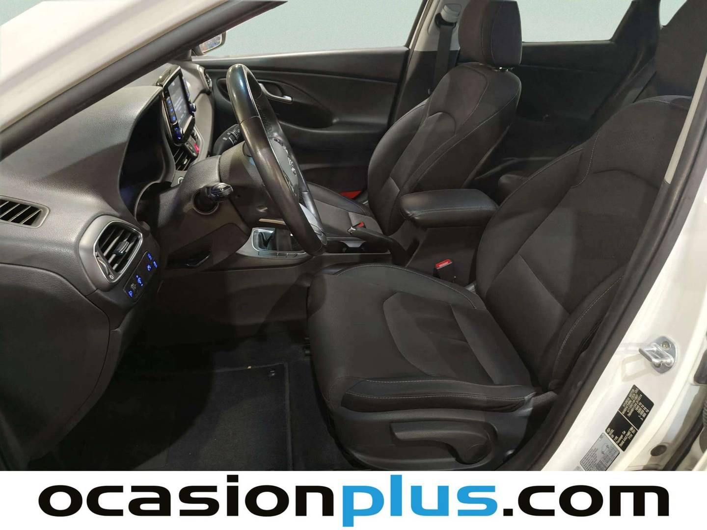 Foto asientos delanteros Hyundai i30 Hyundai i30 Fastback 1.4 TGDI Tecno (140 CV)