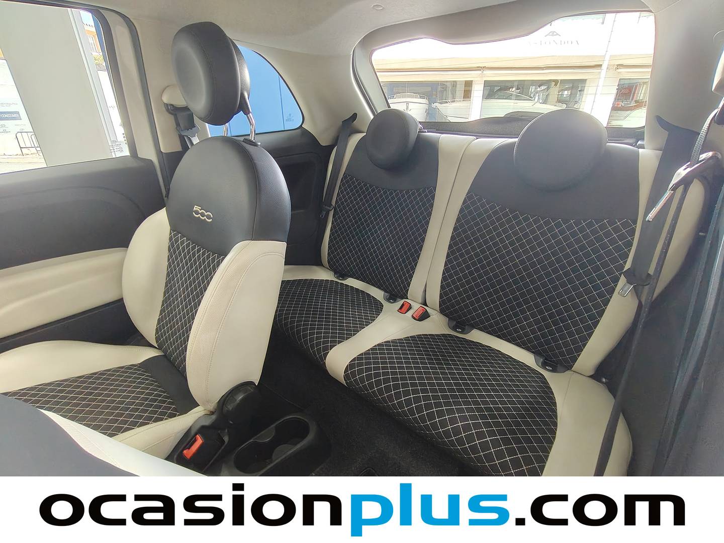 Foto asientos traseros Fiat 500 Fiat 500 1.0 Hybrid Dolcevita (70 CV)