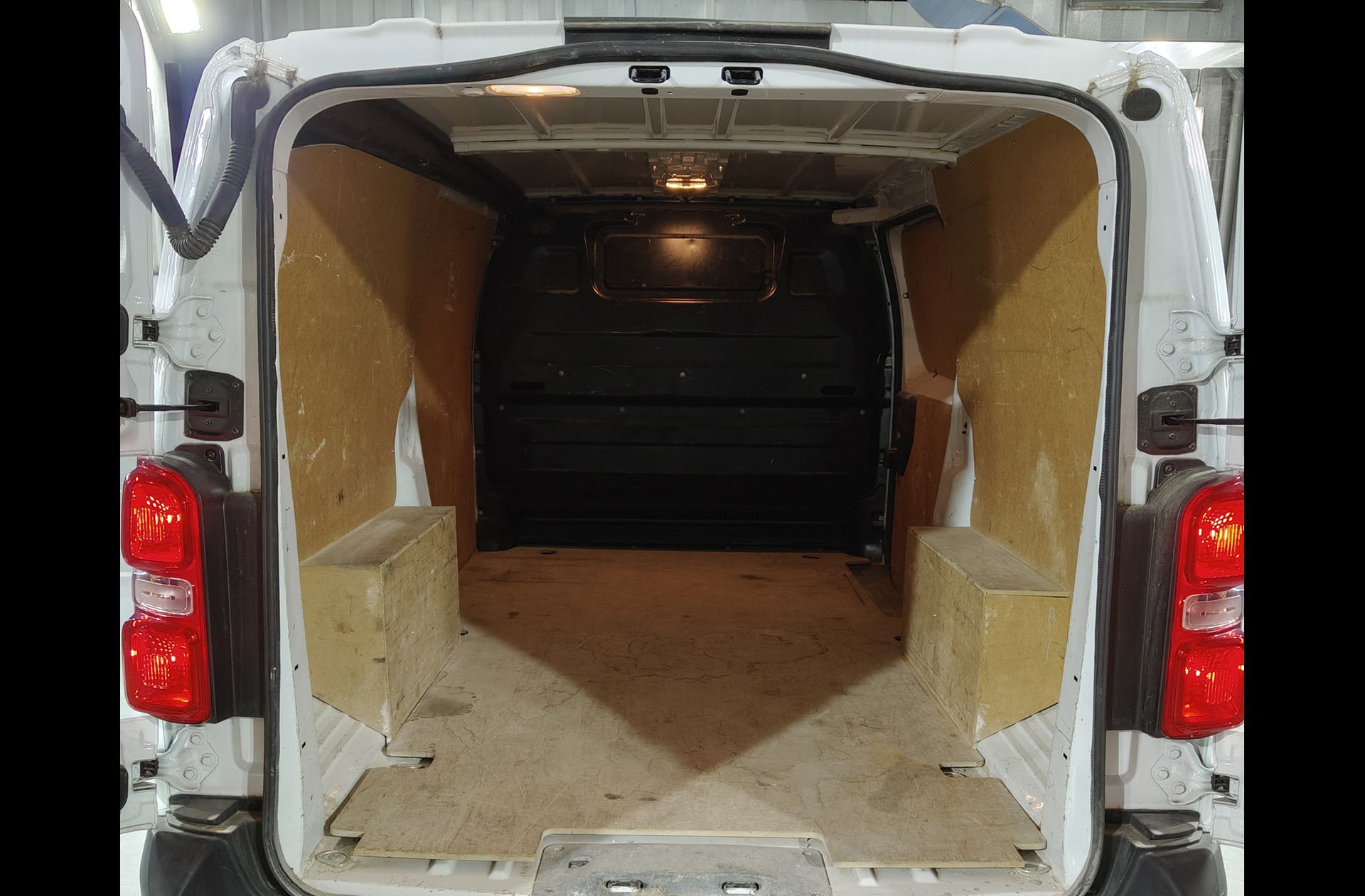 Fiat Scudo Furgon 2.0 BlueHDi L3 Business - foto 13