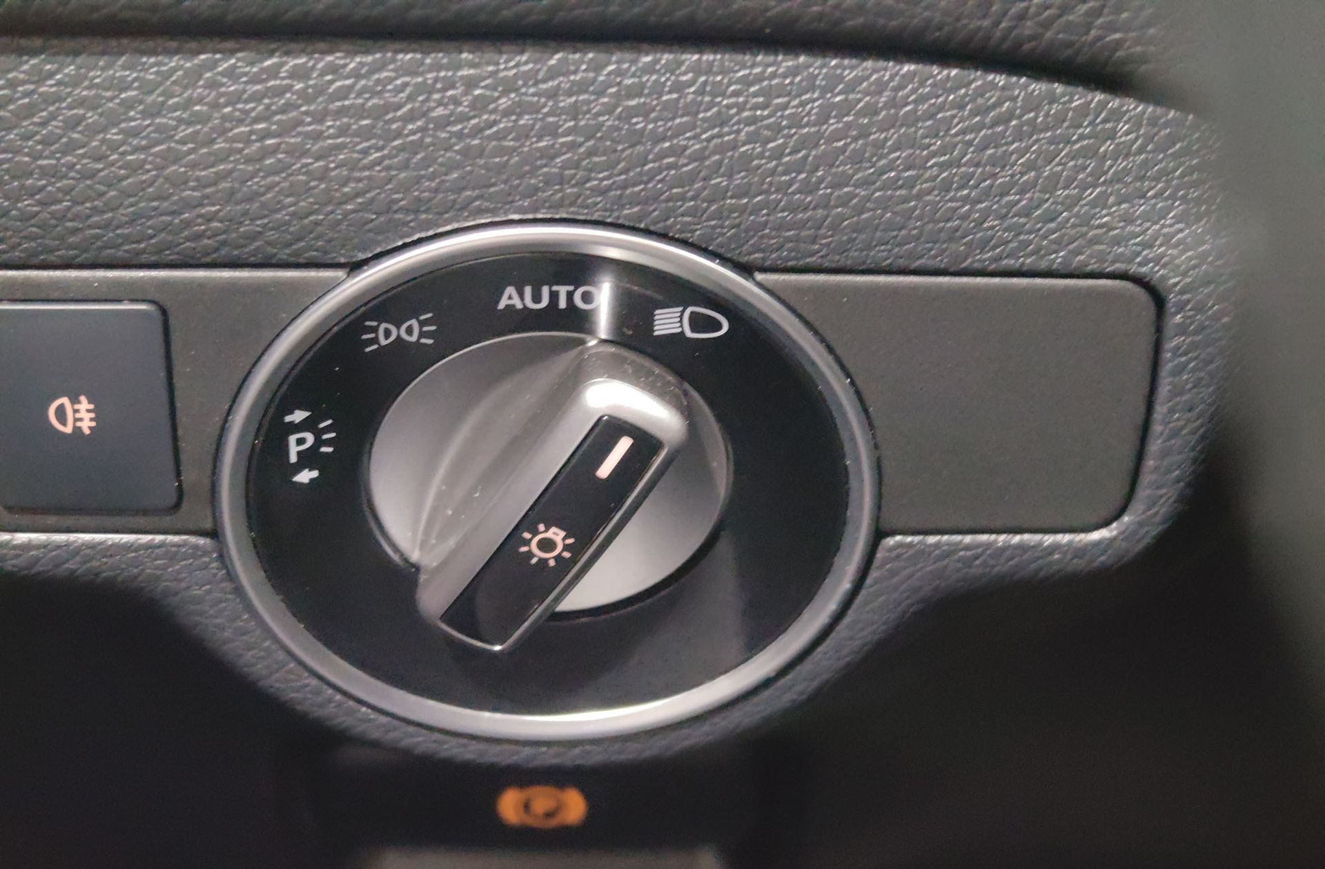 Mercedes-Benz GLA 220d 4Matic - foto 24