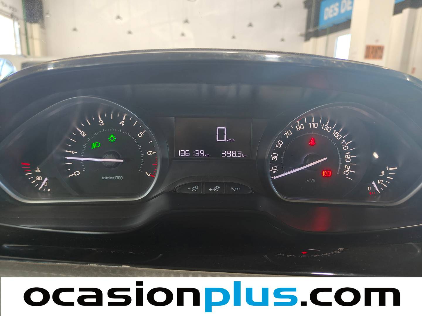 Peugeot 208 Peugeot 208 1.2 PureTech Style (82 CV) manual