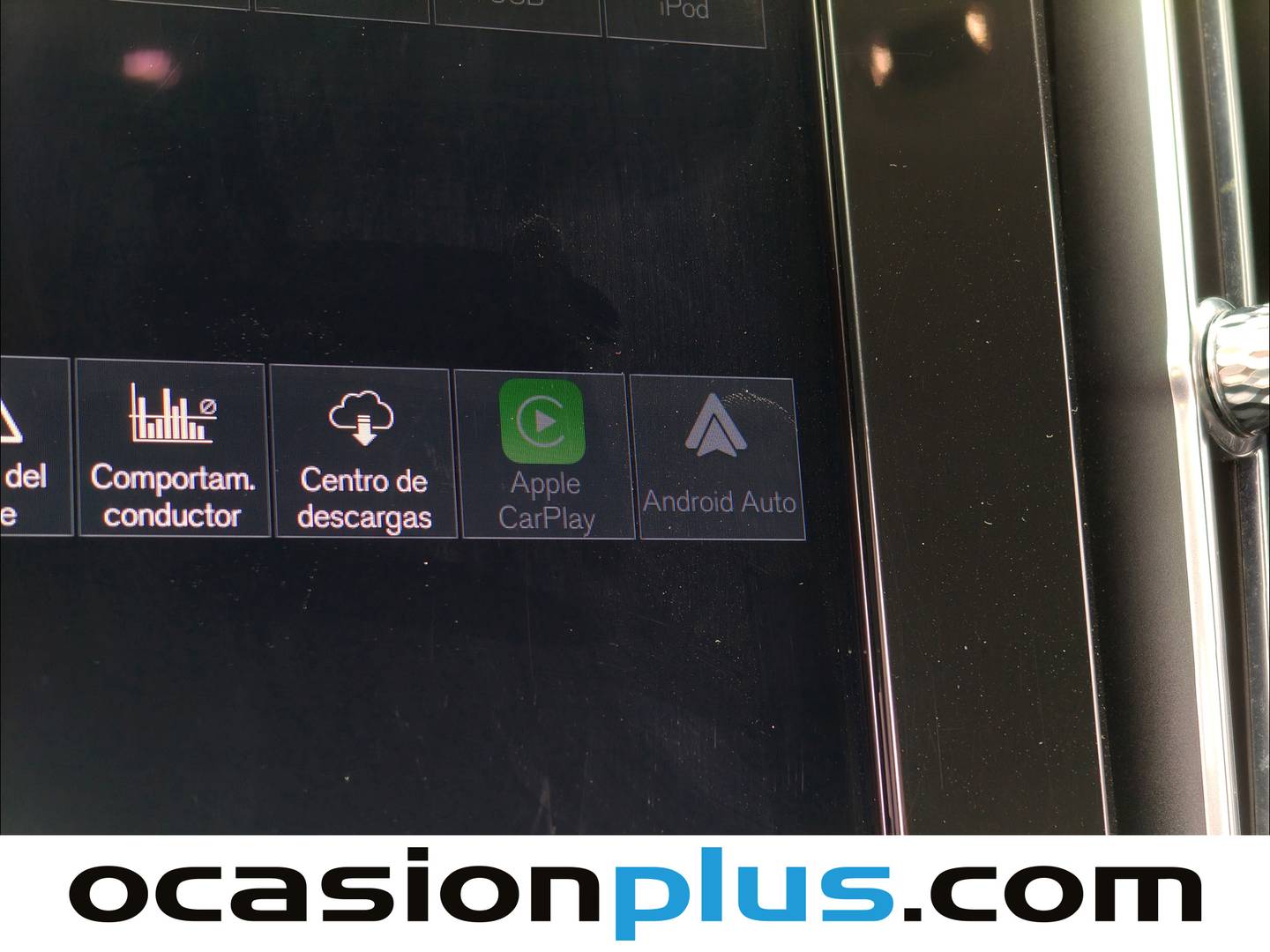 Equipamiento del Volvo XC40 Volvo XC40 T3 Momentum Pro Auto (163 CV)