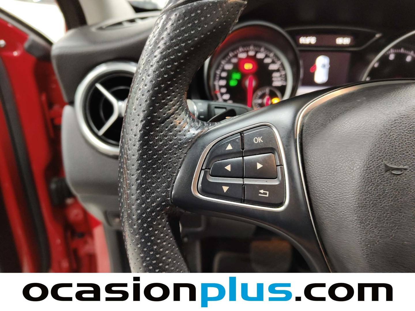 Foto Mercedes GLA Mercedes-Benz GLA GLA 180 (122 CV)