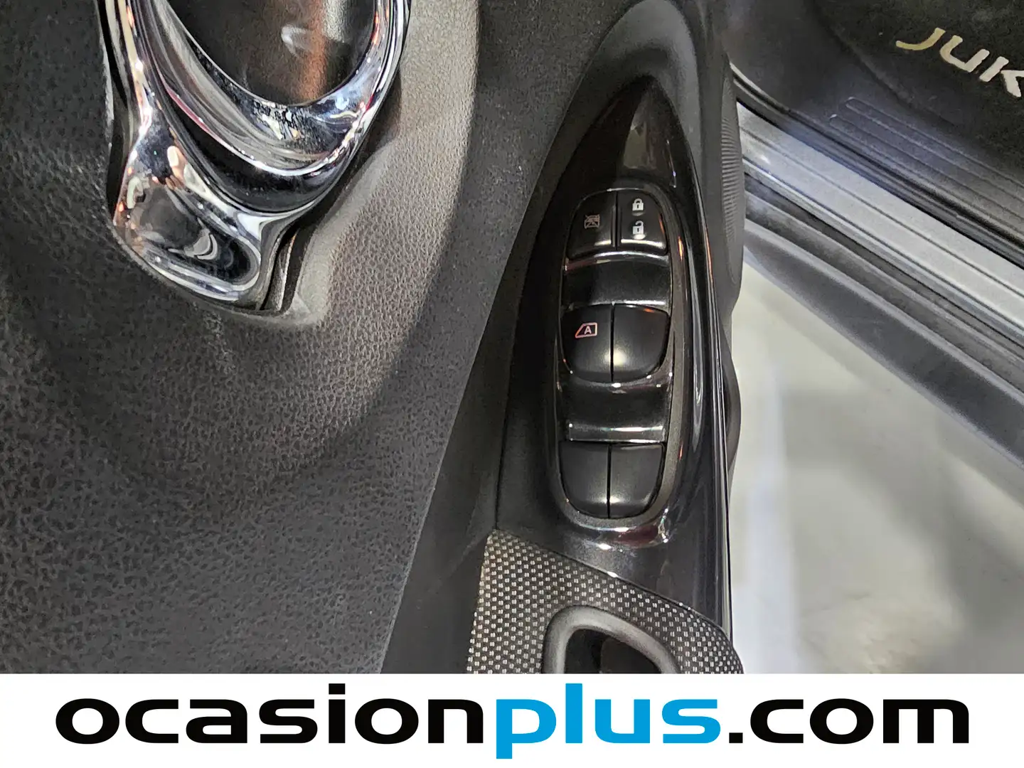 Foto Nissan JUKE Nissan Juke 1.2 DIG-T N-Connecta 4x2 (115 CV)