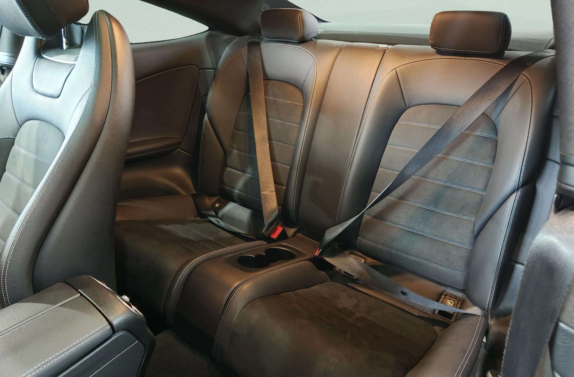 Mercedes-Benz Clase C C 200 Coupe Pack AMG - foto 17
