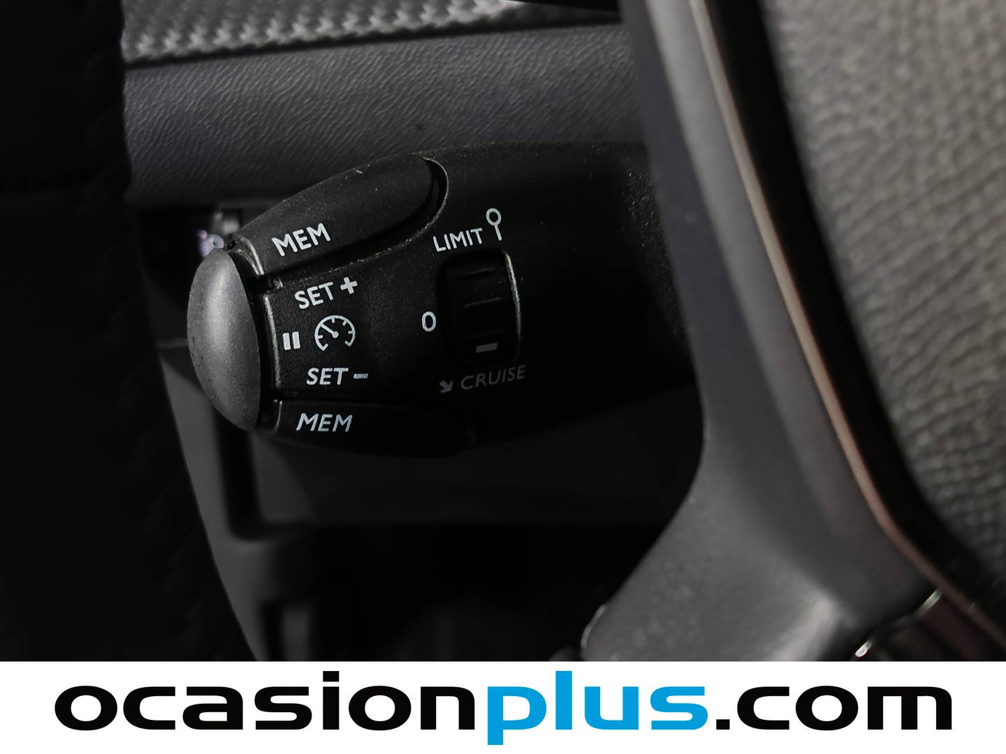 Peugeot 2008 Peugeot 2008 Allure Hybrid eDCS6 (145 CV) seminuevo