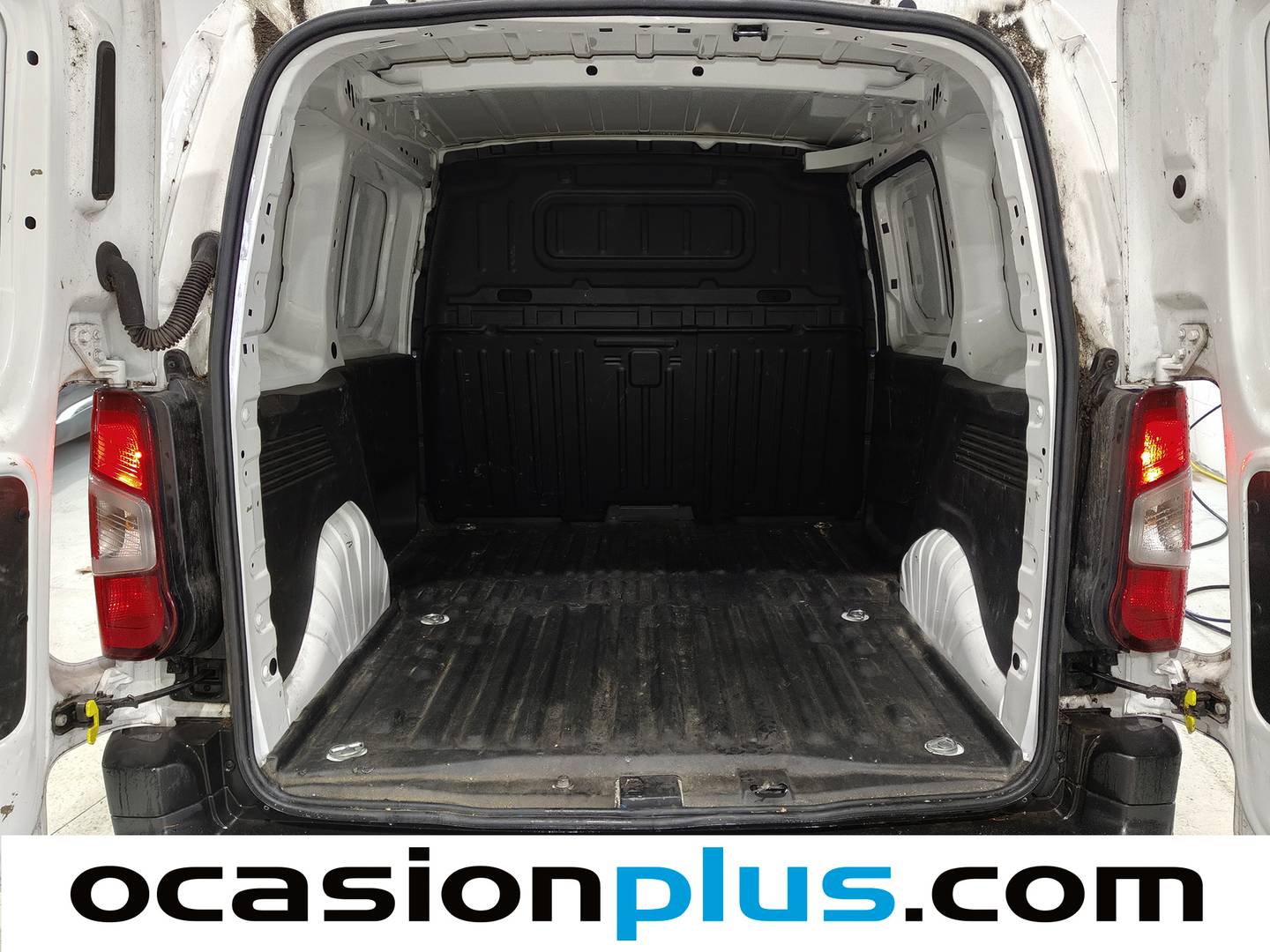 Peugeot Partner Peugeot Partner BlueHDi 75 Premium Standard 600kg (73 CV) 73cv