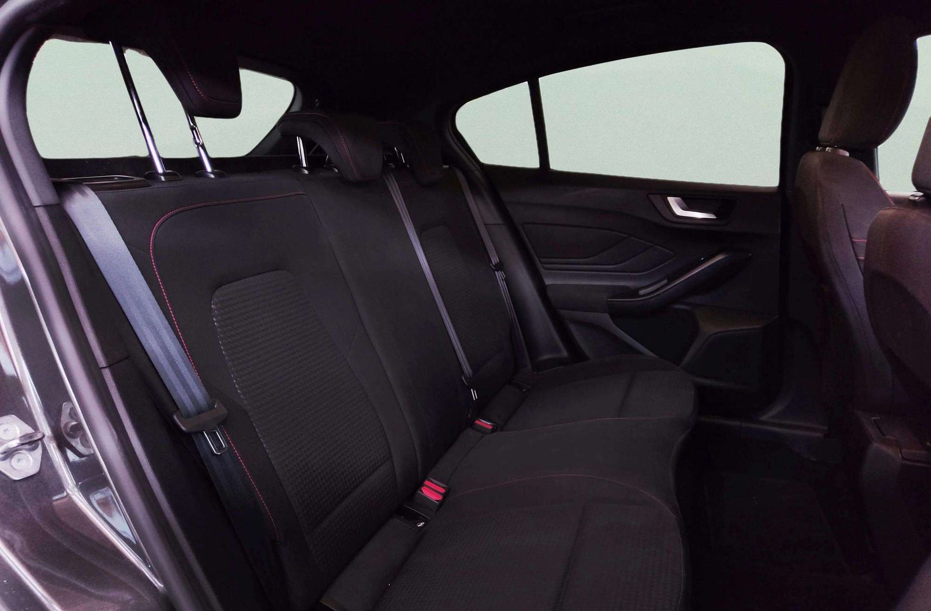 Ford Focus 1.0 EcoBoost MHEV ST-Line X - foto 16