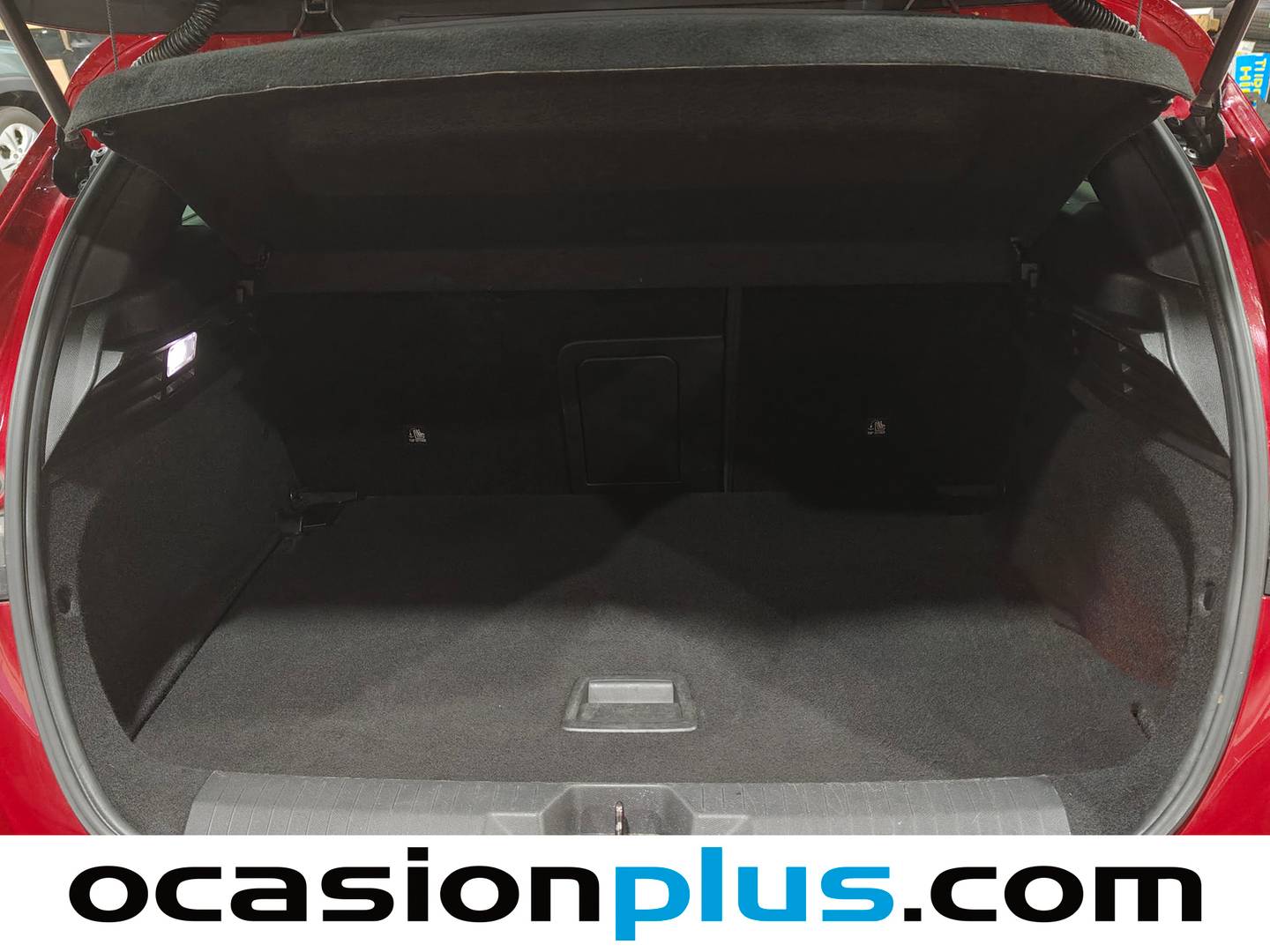 Fotos maletero Opel Astra Opel Astra 1.2 Turbo XHT GS (130 CV)