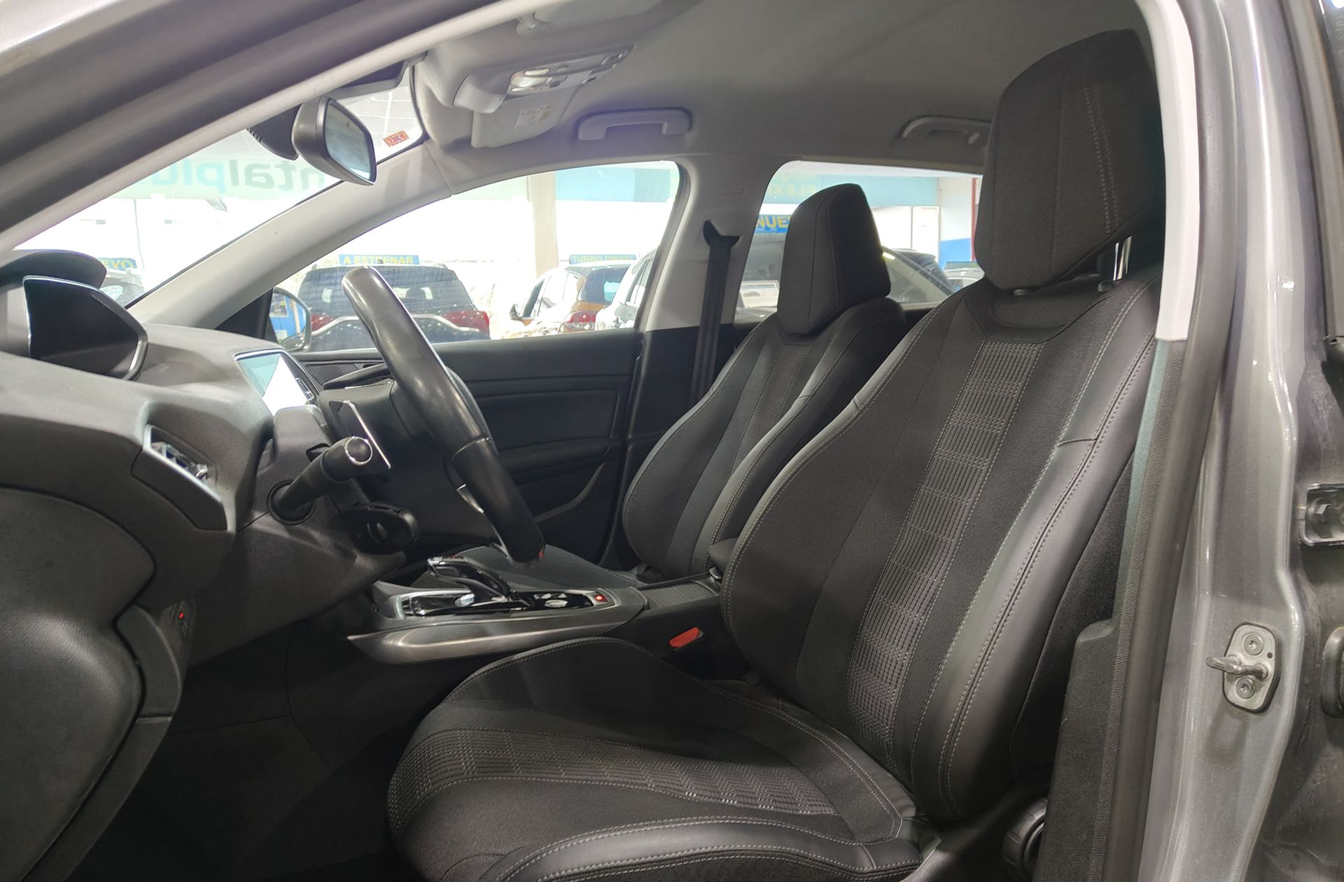 Peugeot 308 PureTech 130 Allure Pack EAT8 - foto 11