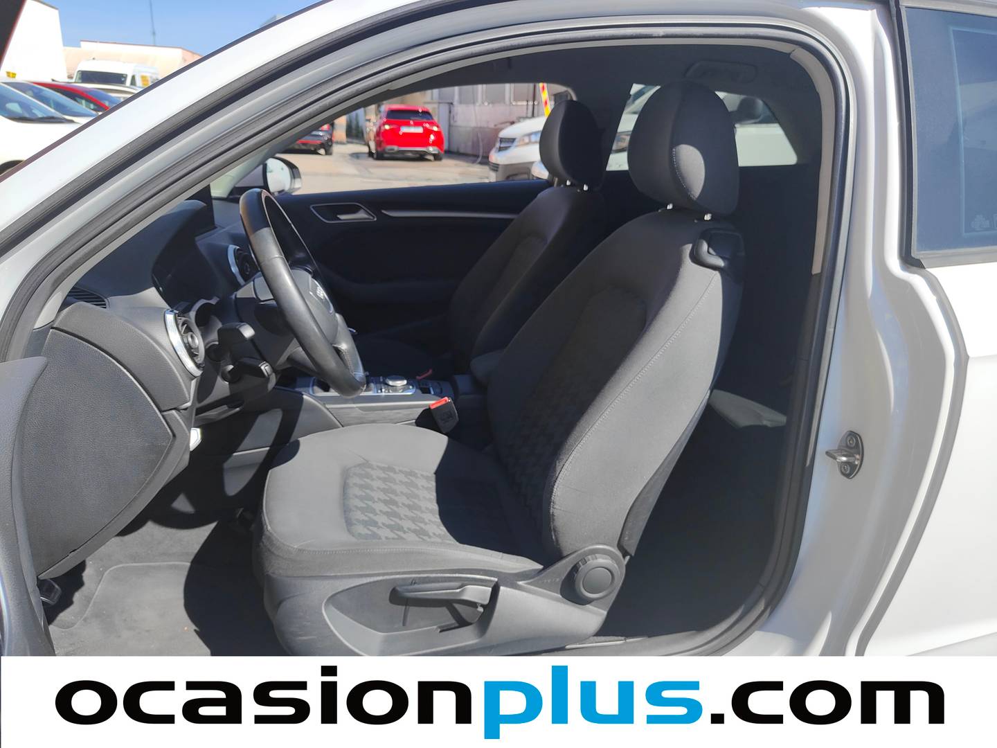 Foto asientos delanteros Audi A3 Audi A3 Attraction 1.6 TDI Clean Diesel (110 CV)