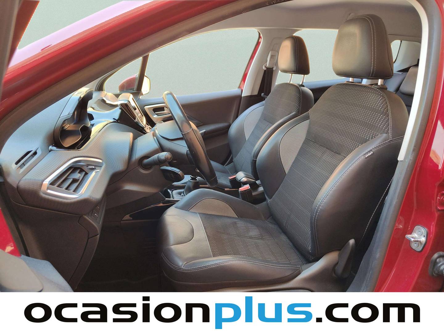 Foto asientos delanteros Peugeot 2008 Peugeot 2008 BlueHDi 120 S&S Allure (120 CV)