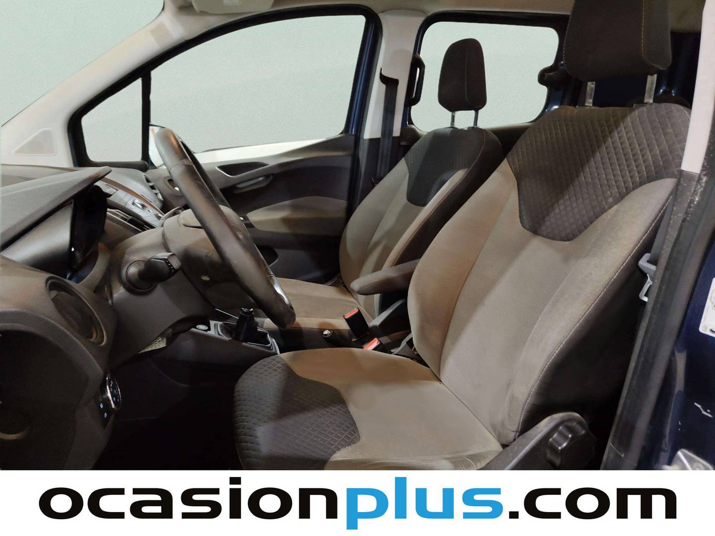 Foto asientos delanteros Ford Transit Courier Ford Transit Courier Kombi 1.5 TDCi Trend (100 CV)