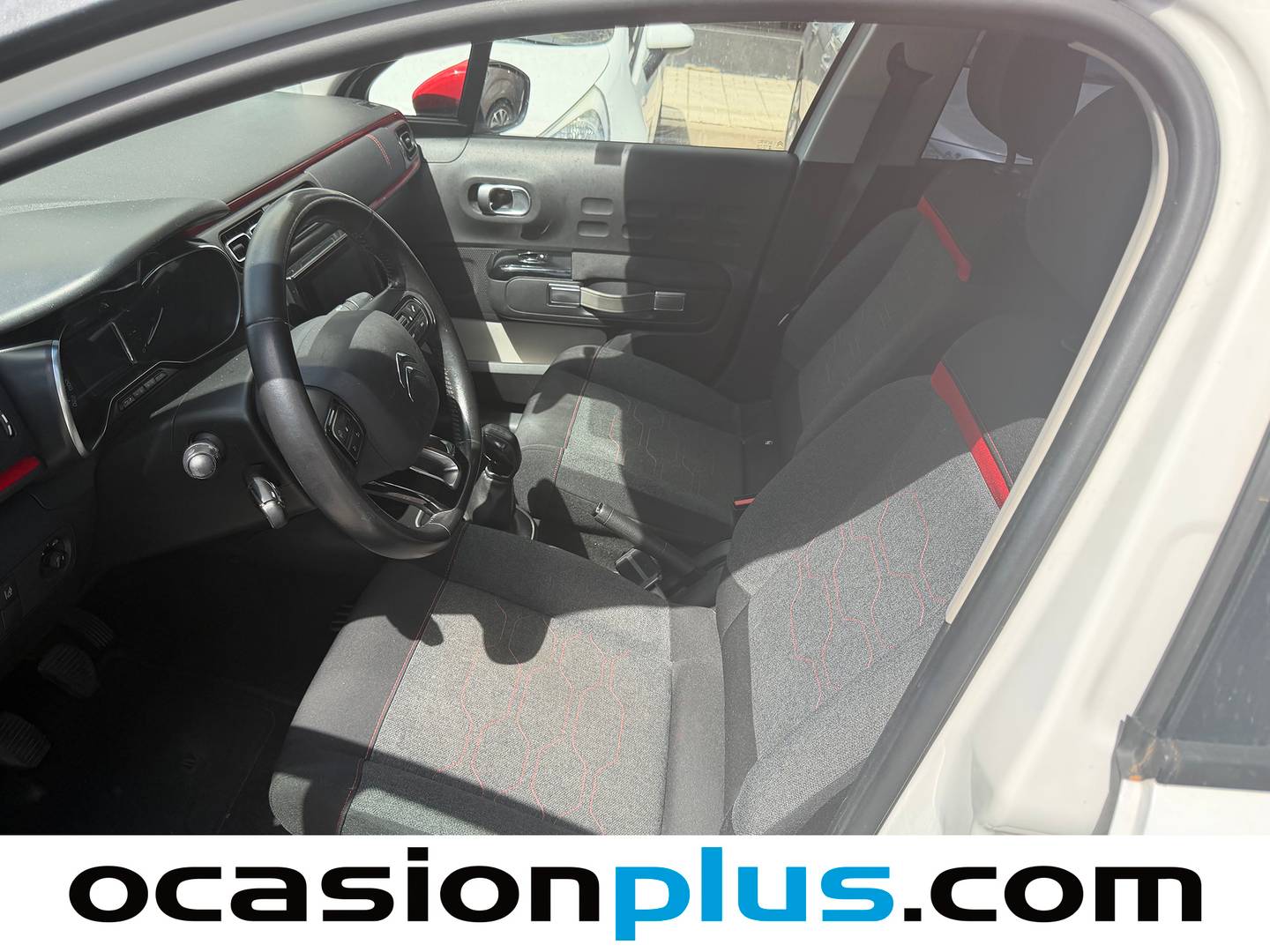Foto asientos delanteros Citroën C3 Citroën C3 PureTech 82 Feel (82 CV)