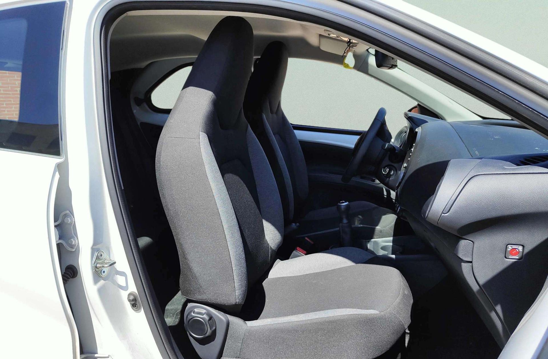 Toyota Aygo X 1.0 VVT-I Play - foto 15