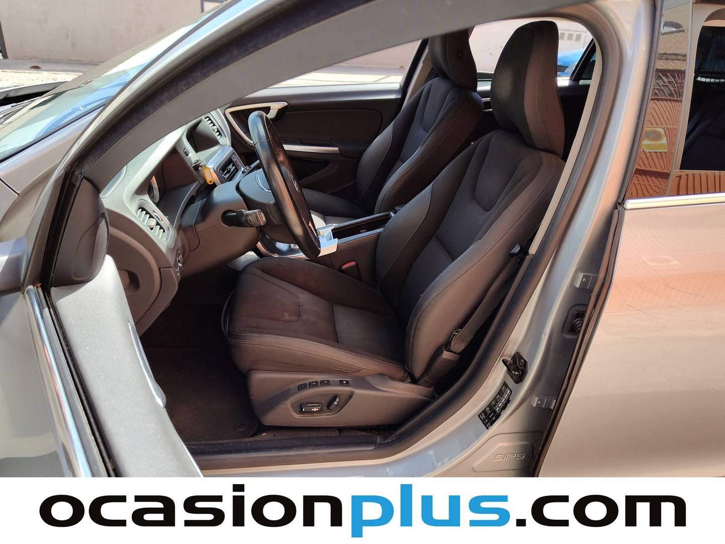 Foto Volvo V60 Volvo V60 D3 Momentum Auto (163 CV)