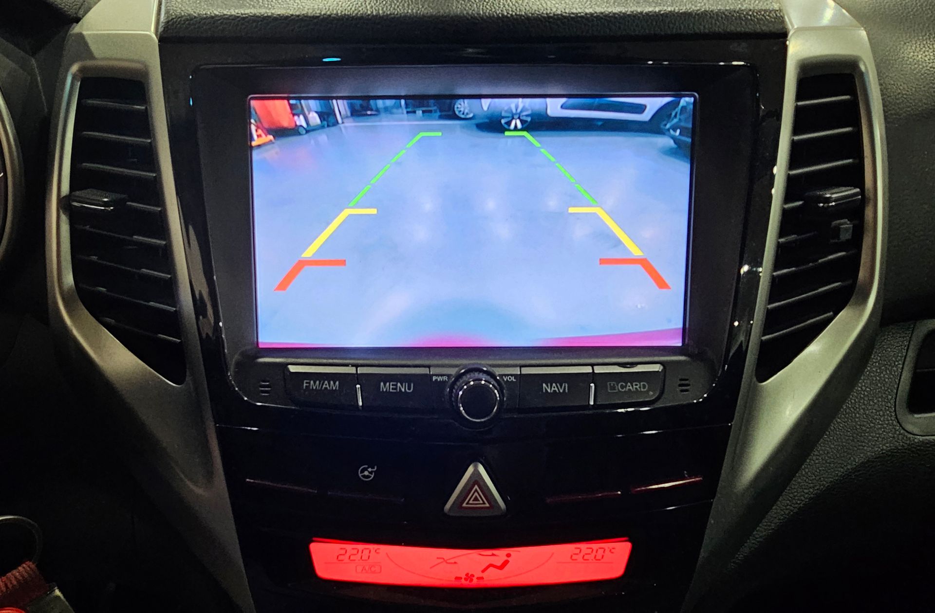SsangYong Tivoli D16T Premium 4x2 - foto 9