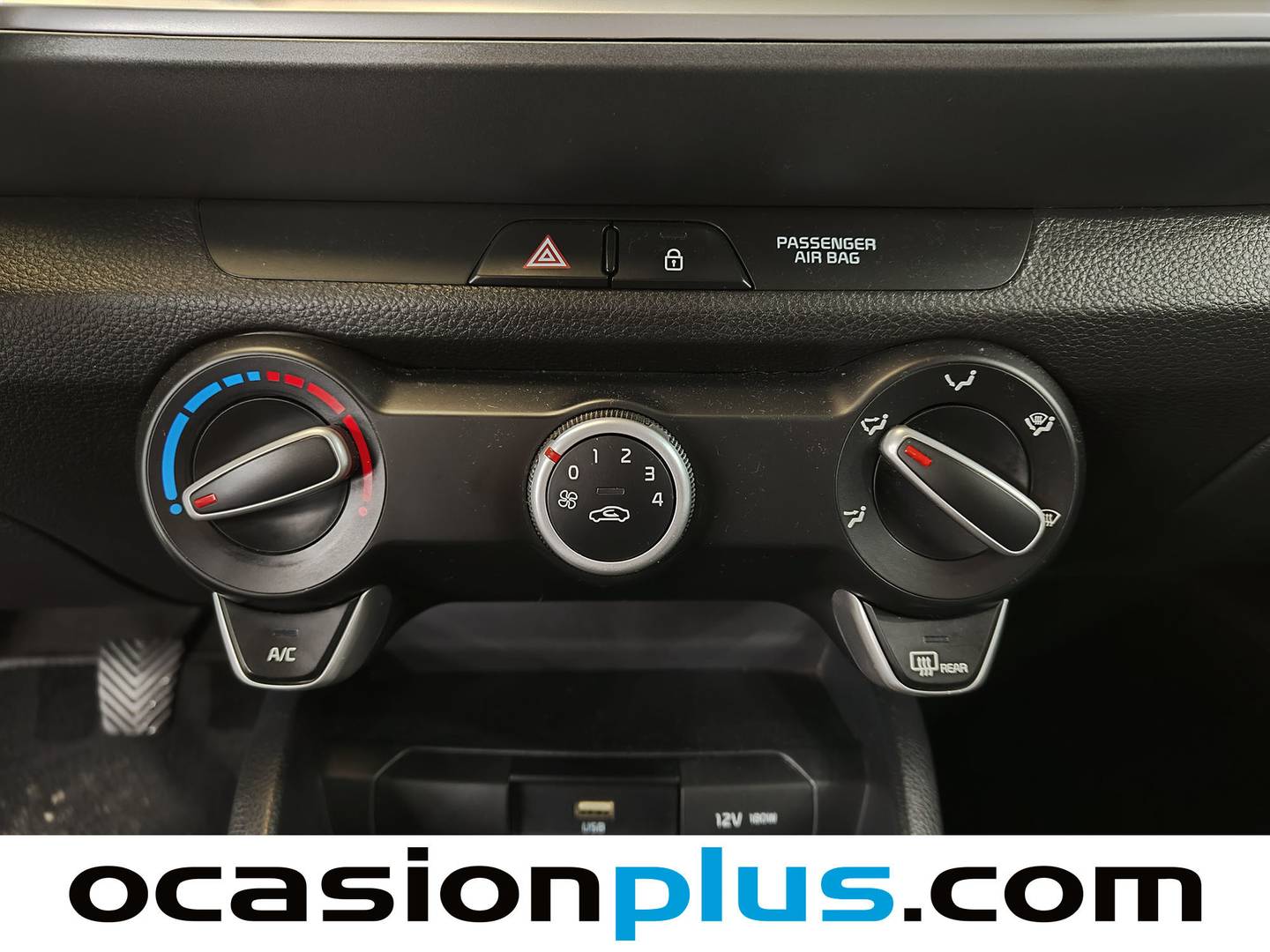 Extras del KIA Stonic KIA Stonic 1.2 DPi Concept (84 CV)