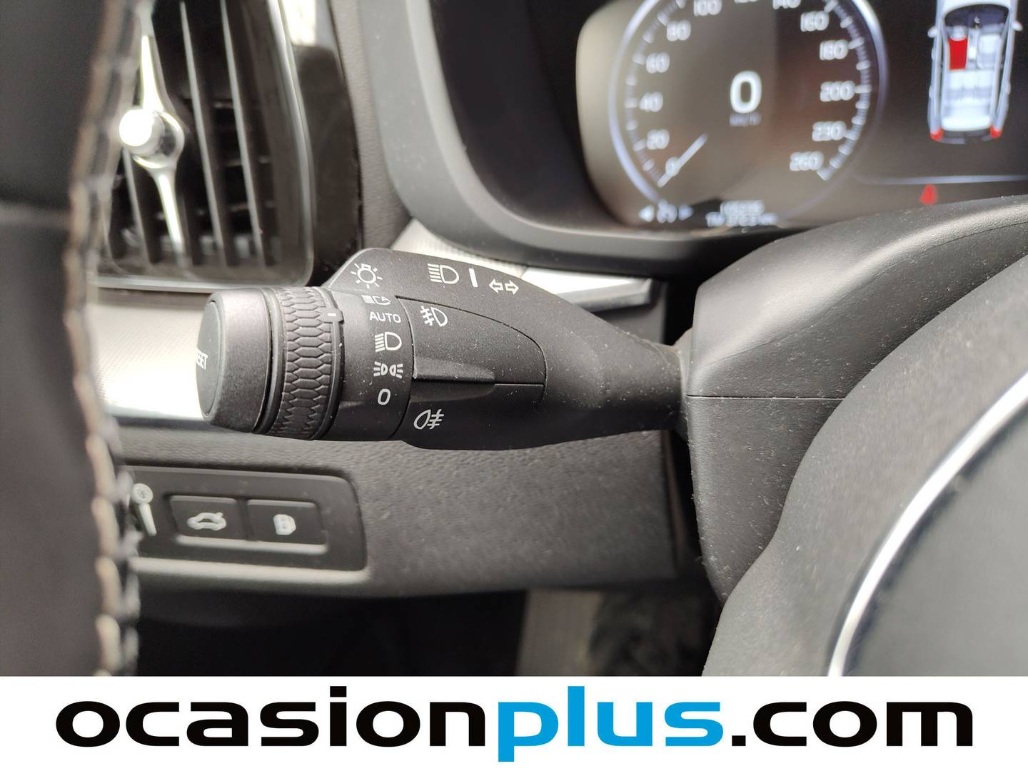 Volvo XC60 Volvo XC60 T8 R-Design AWD Auto (390 CV) seminuevo