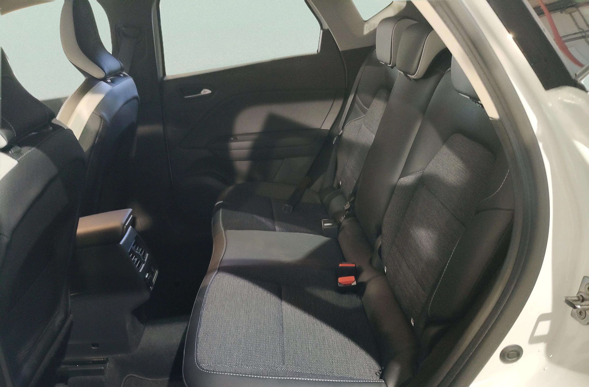 Mitsubishi ASX 160 PHEV Kaiteki - foto 13