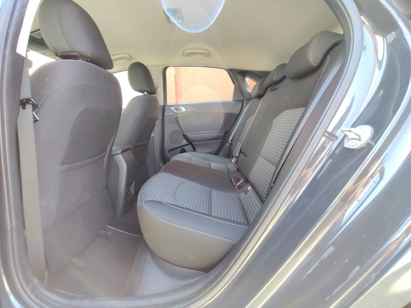 Foto asientos traseros KIA Ceed KIA Ceed 1.6 MHEV iMT Drive (136 CV)