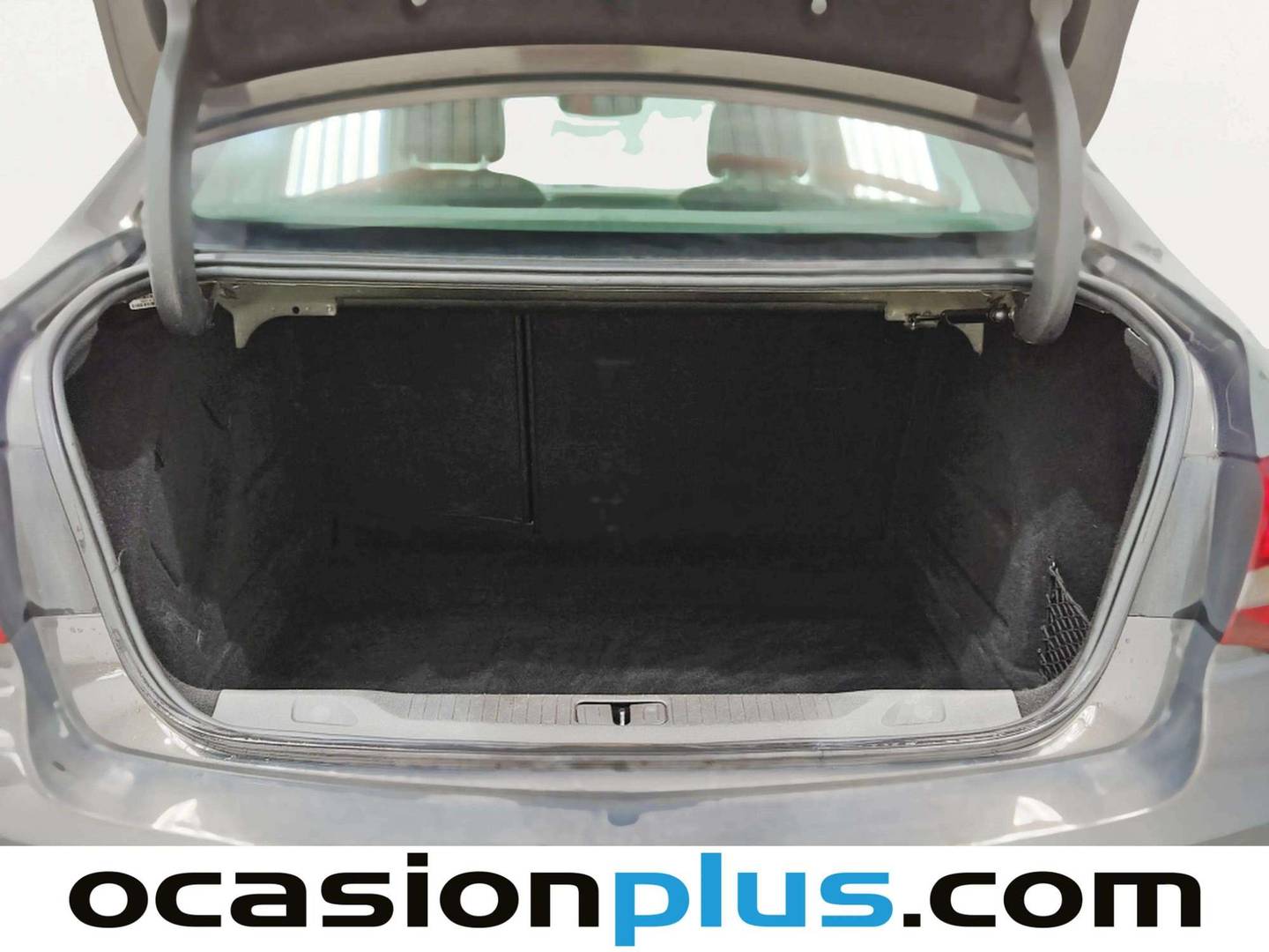 Fotos maletero Opel Astra Opel Astra 1.4 Turbo Sedan Selective (140 CV)