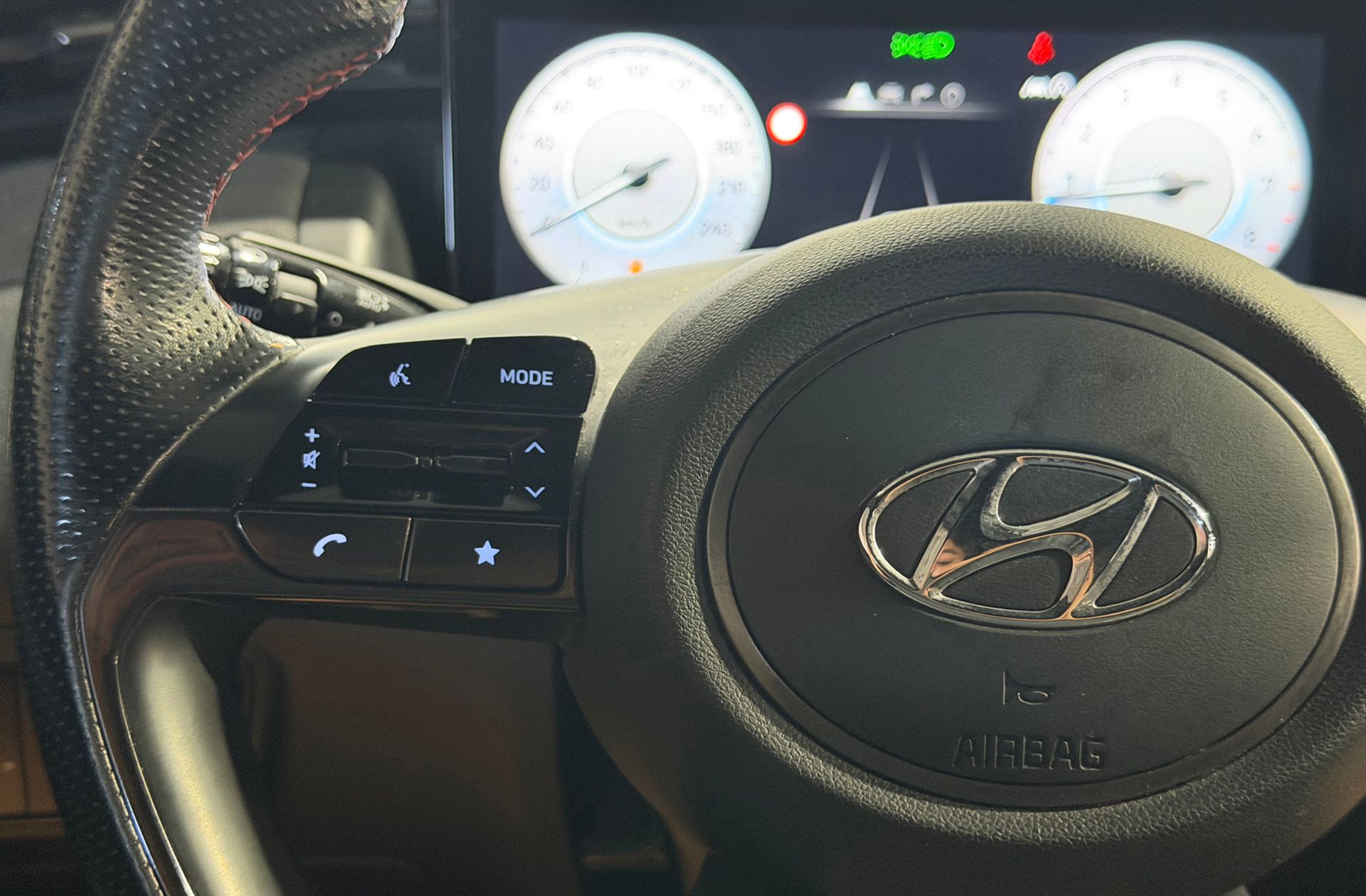 Hyundai Tucson 1.6 T-GDi N-Line 30 Aniversario - foto 27