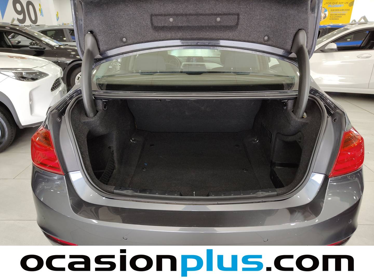 Fotos maletero BMW Serie 3 BMW Serie 3 318d (143 CV)