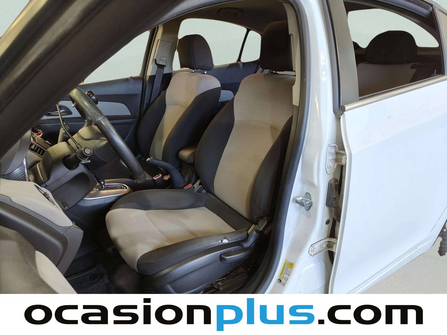Foto asientos delanteros Chevrolet Cruze Chevrolet Cruze 2.0 VCDI LT Auto (163 CV)
