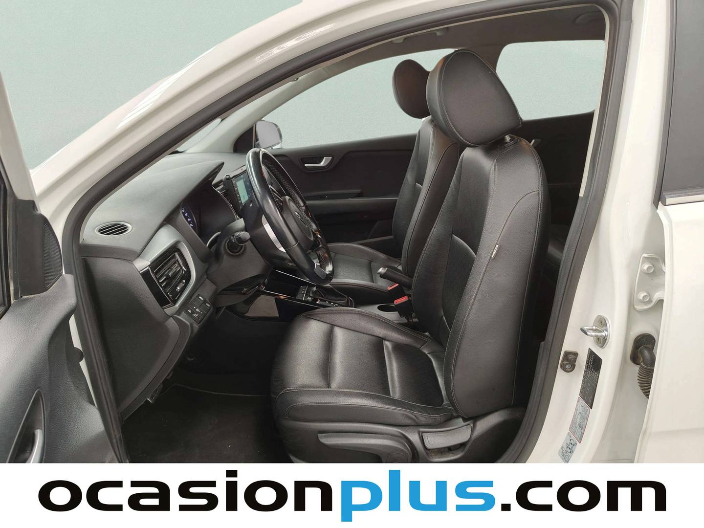 Foto KIA Stonic Kia Stonic 1.0 T-GDi Black Edition DCT (120 CV)