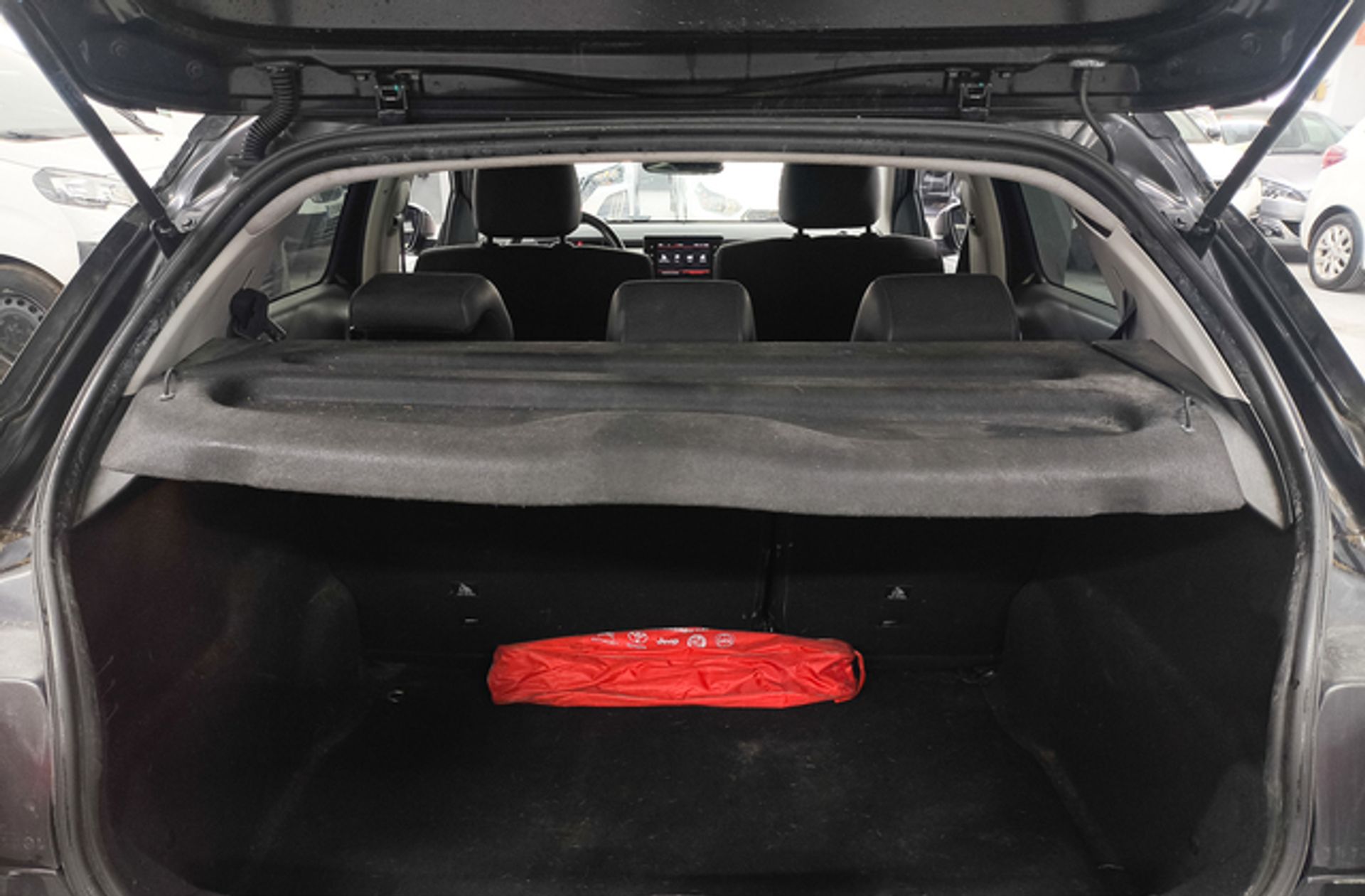Citroën C4 Cactus BlueHDi 100 Shine - foto 16