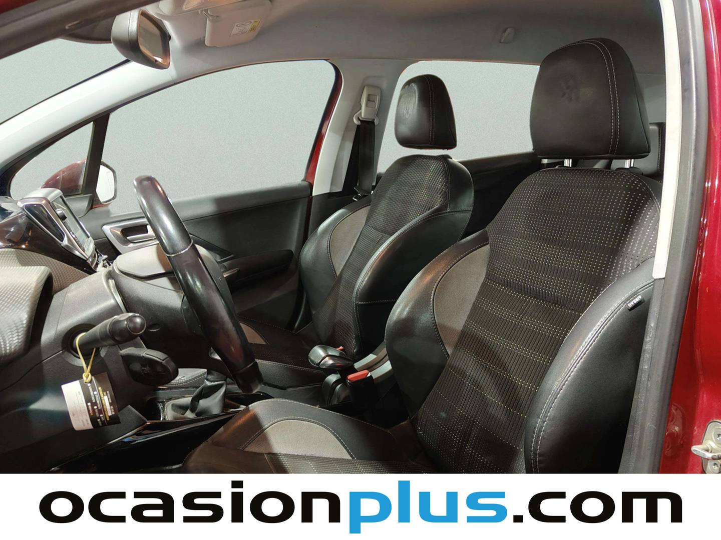 Foto Peugeot 2008 Peugeot 2008 PureTech 110 Allure (110 CV)