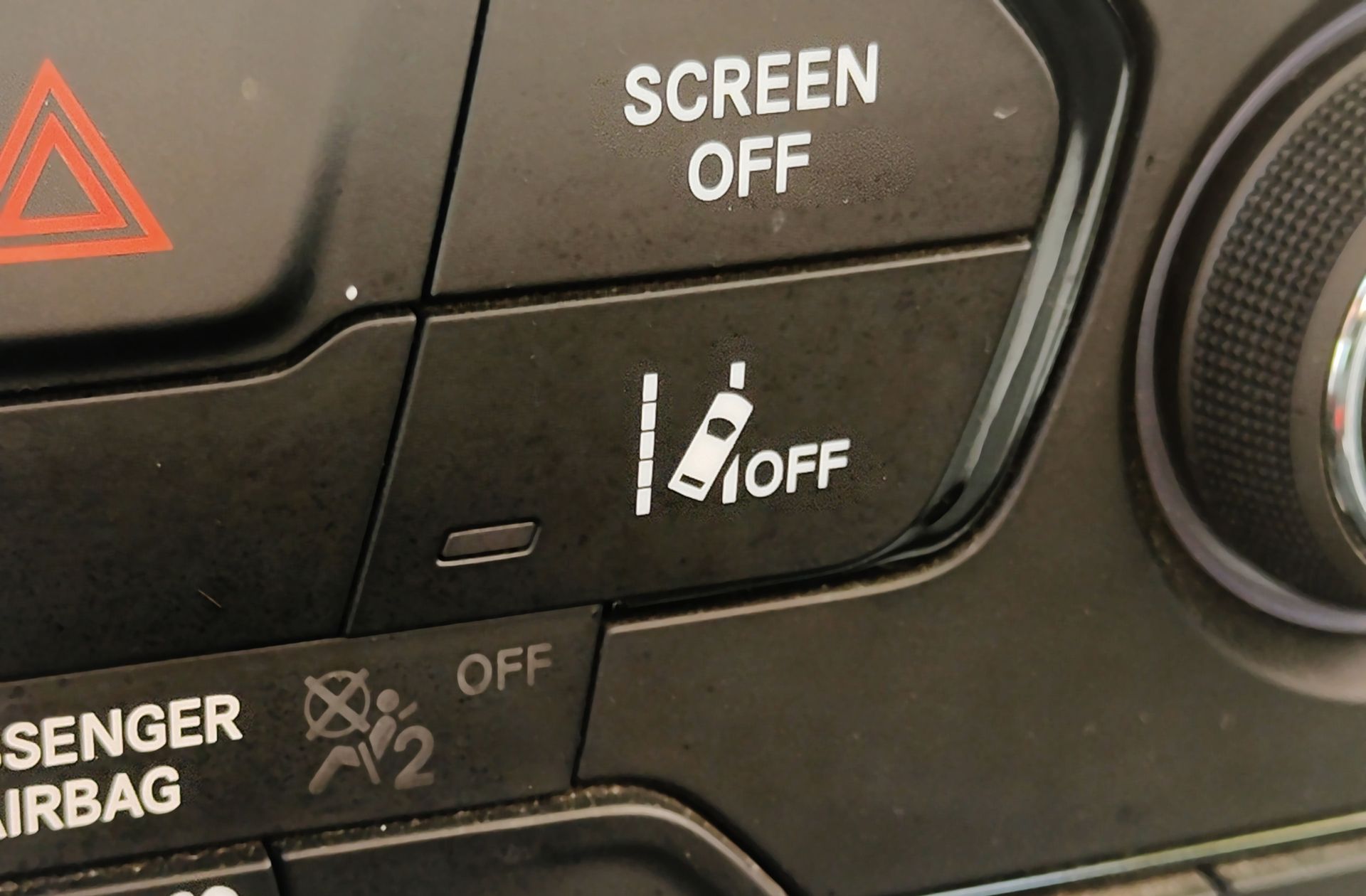 Jeep Renegade eHybrid 1.5 Limited ATX - foto 11