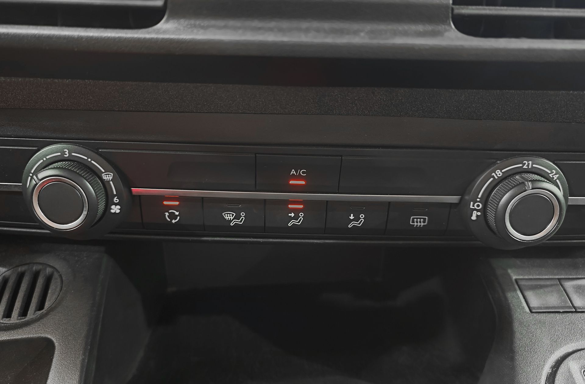 Peugeot Rifter BlueHDi 100 Allure - foto 31