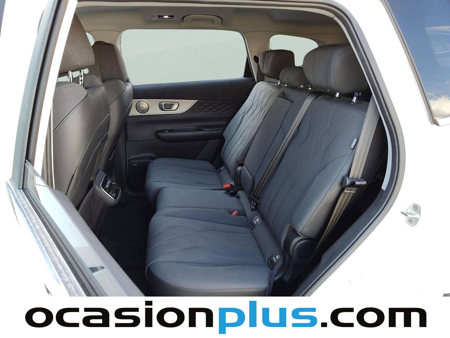Foto asientos traseros EBRO S800 EBRO S800 1.6 TGDI Luxury DCT (147 CV) 7 Plazas