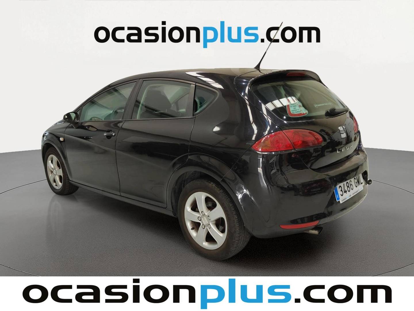 Foto trasera Seat León Seat León 1.9 TDI Reference (105 CV) izquierda