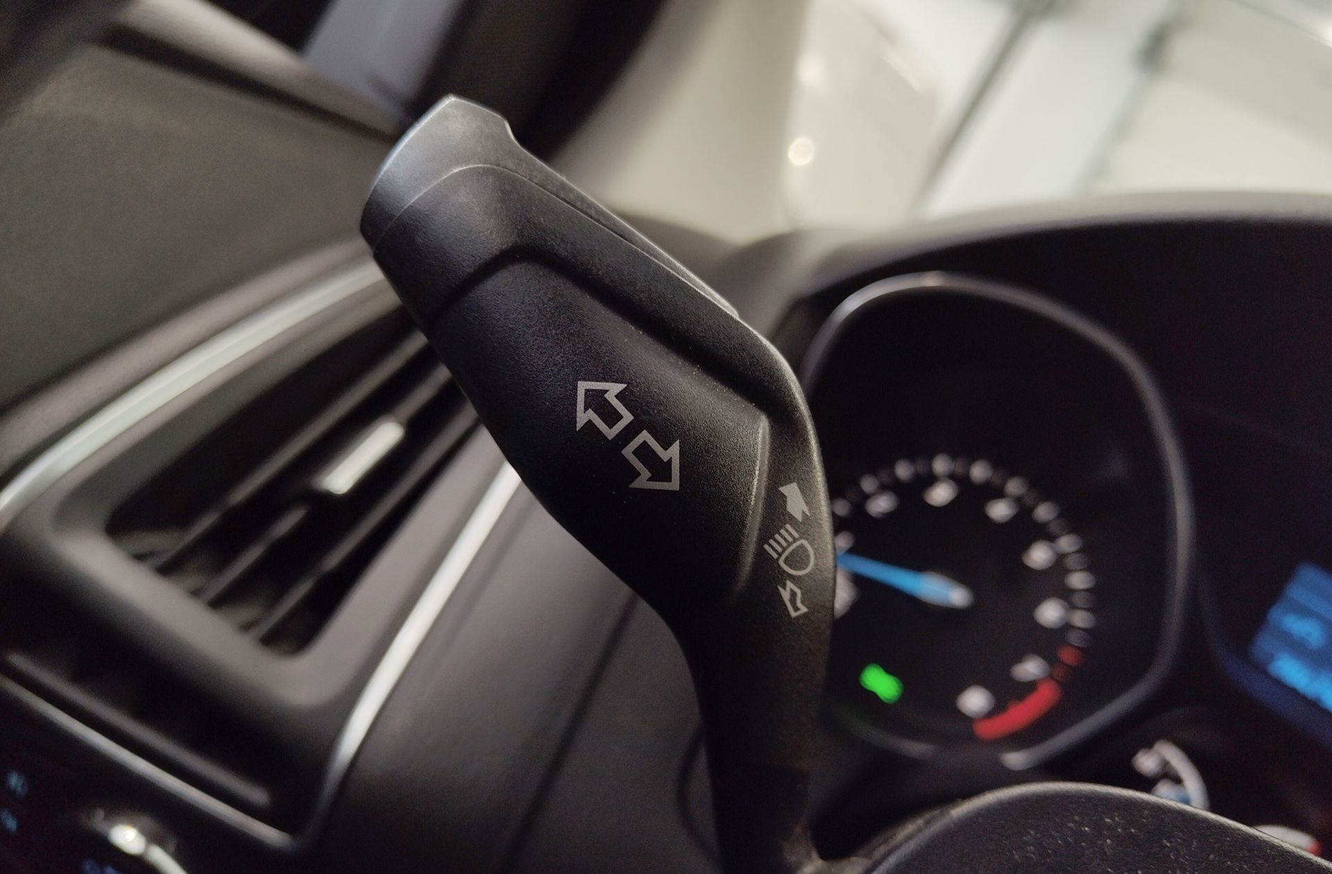 Ford Focus 1.0 EcoBoost Edition - foto 20